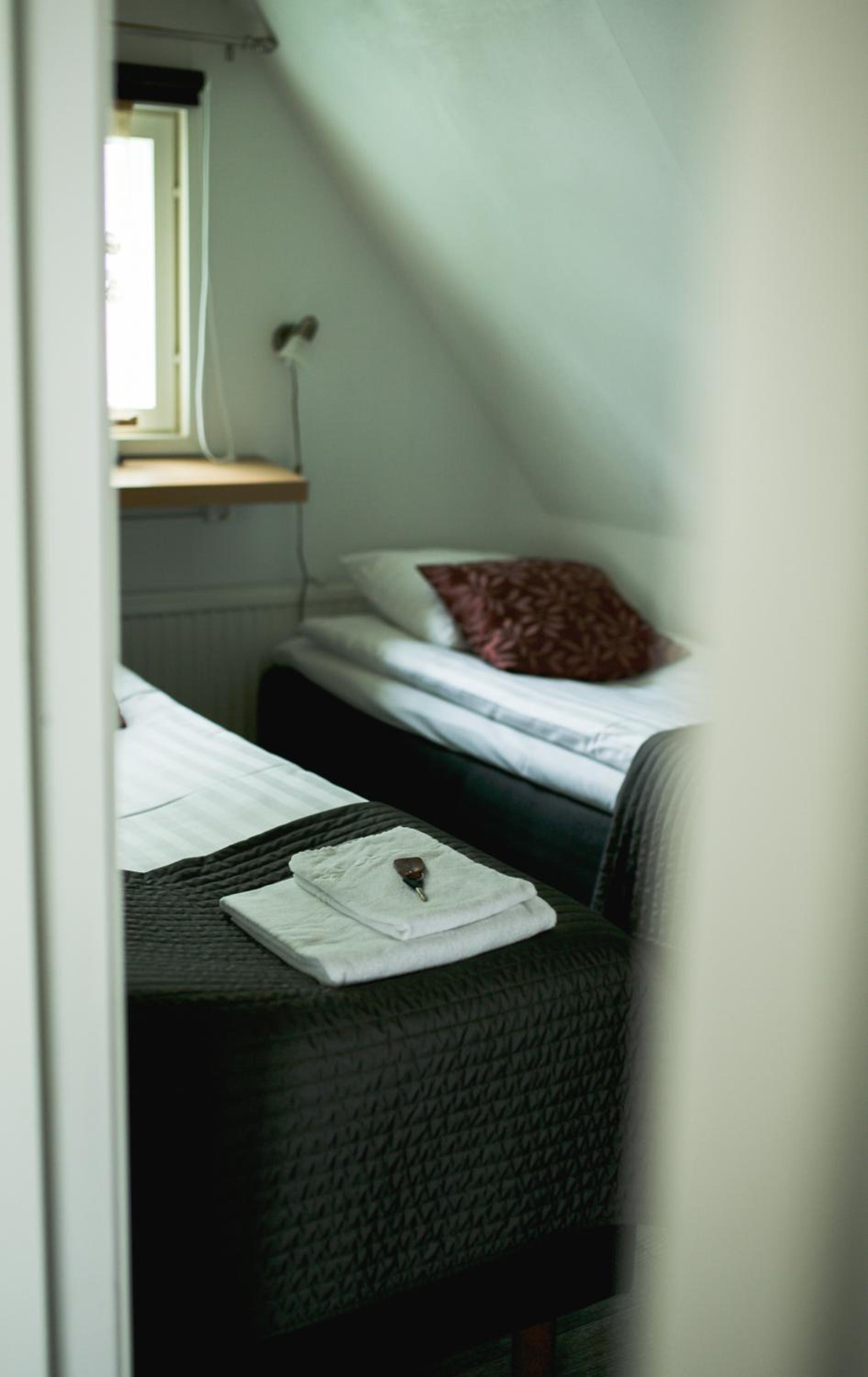 Standard Twin Room - Photo 19