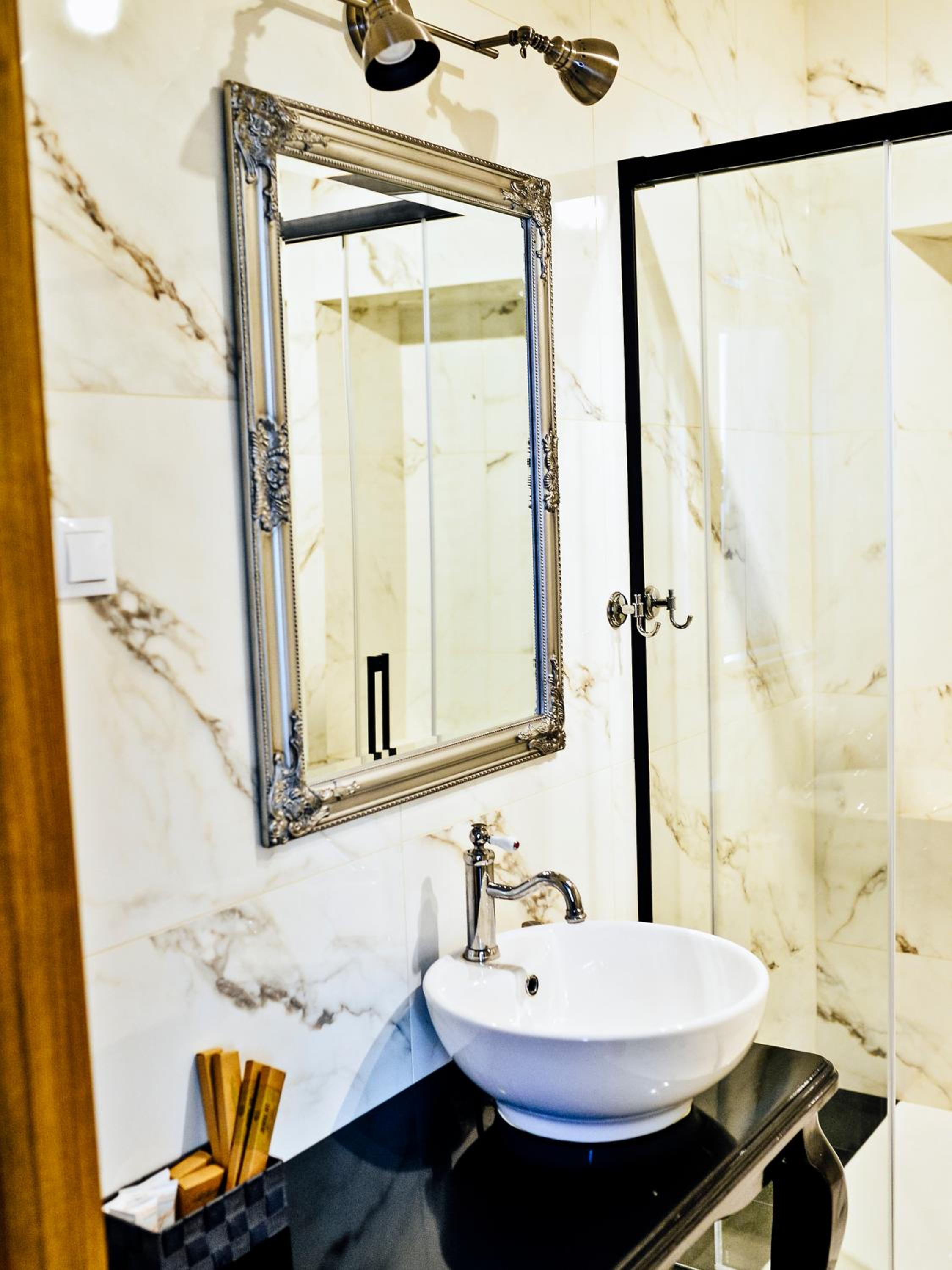 Deluxe Double Room - Photo 6