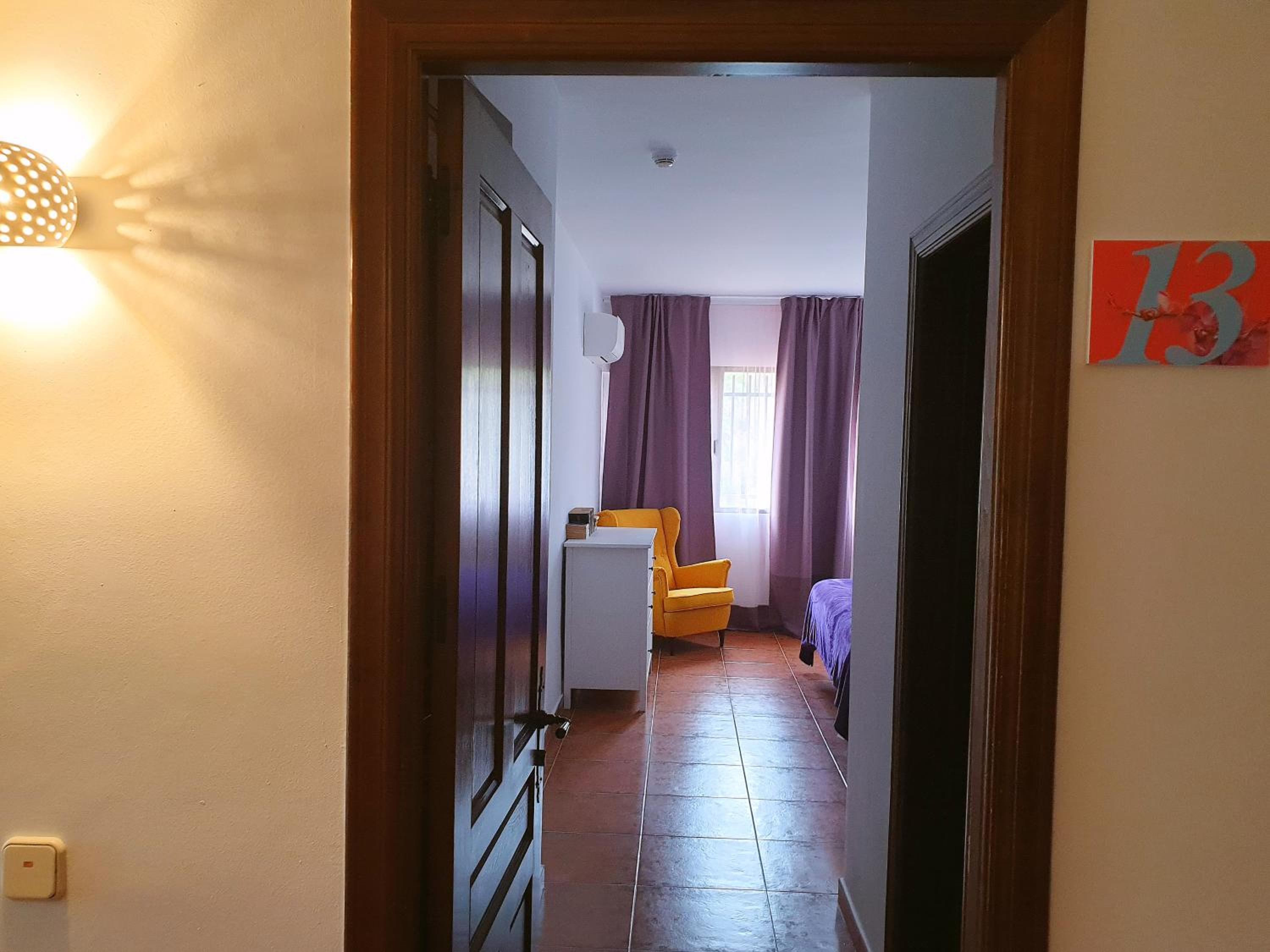 Double Room - Photo 9