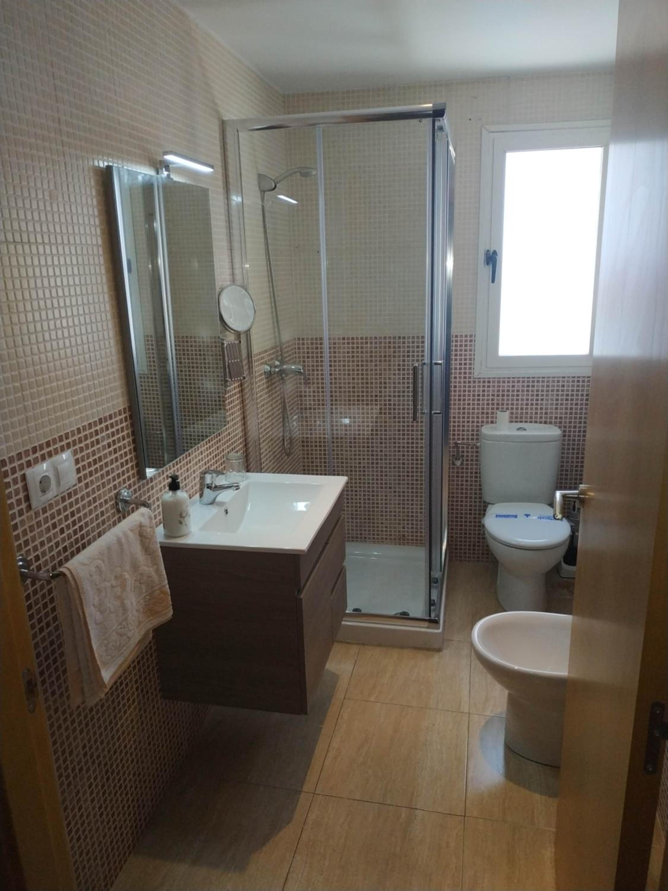 Two-Bedroom Apartment - Photo 3
