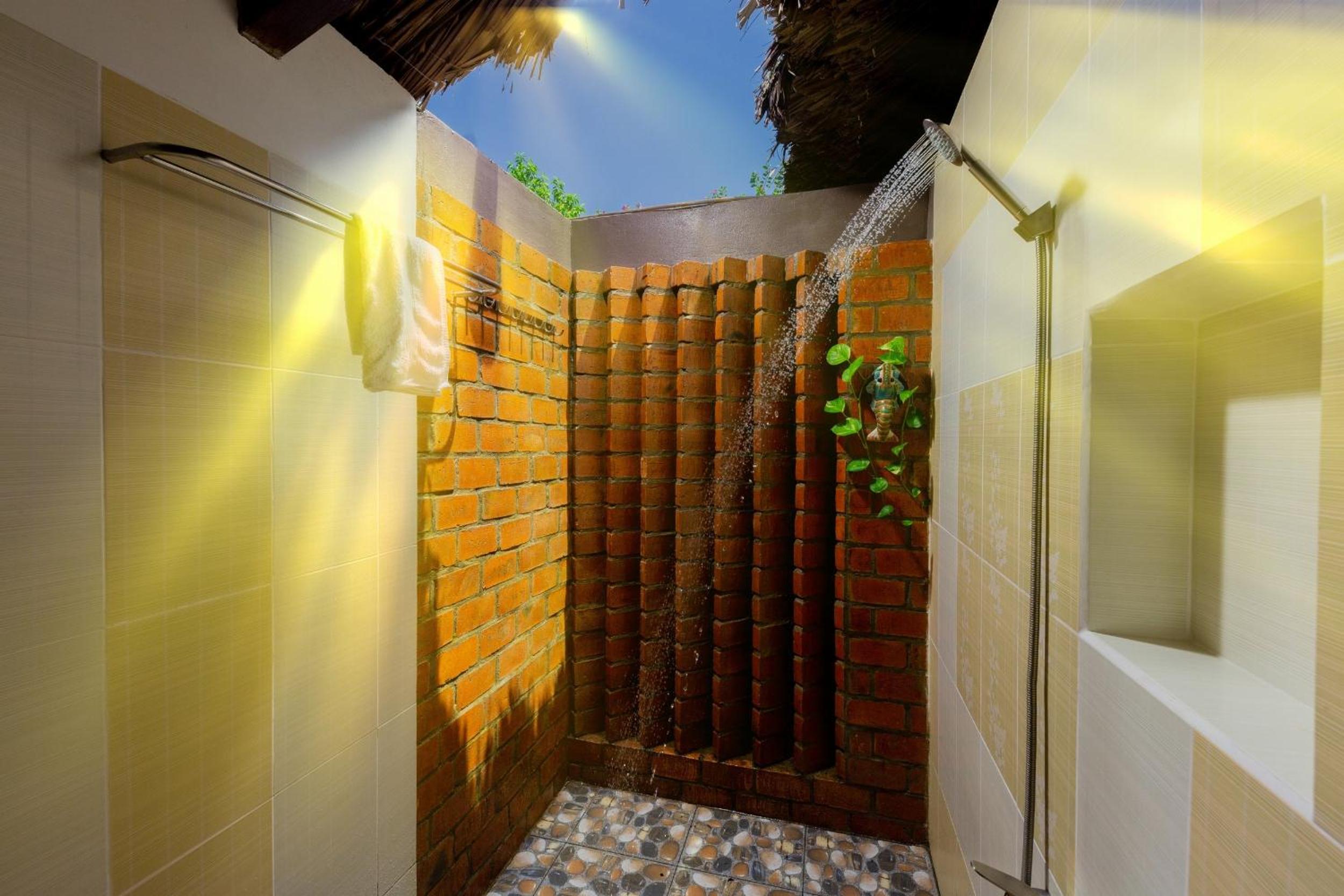 Bungalow  Triple with Garden View photo 2