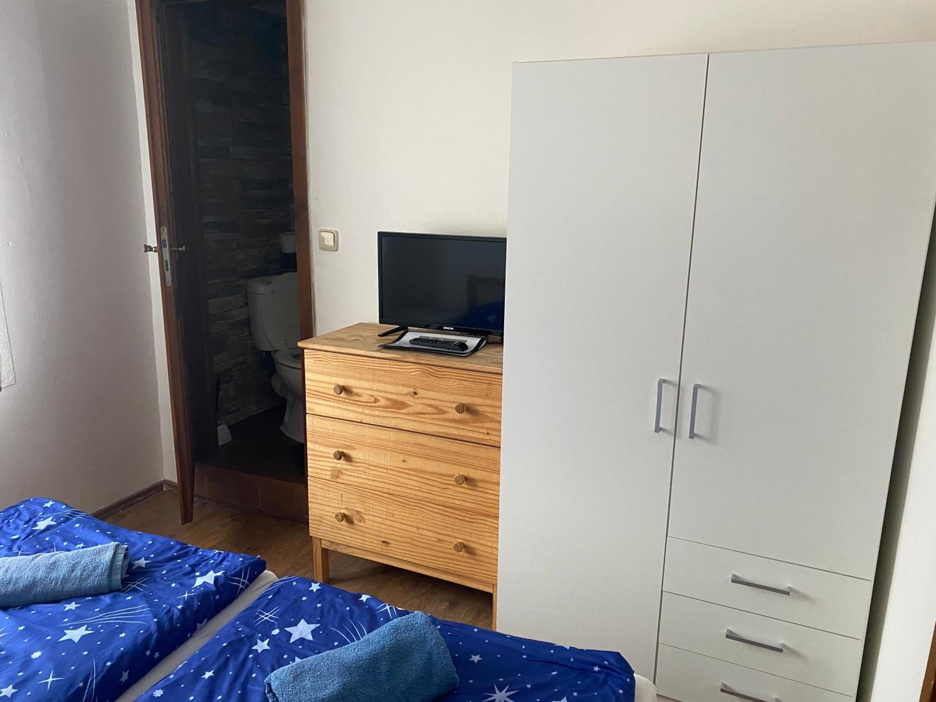 Double Room with Private Bathroom photo 3