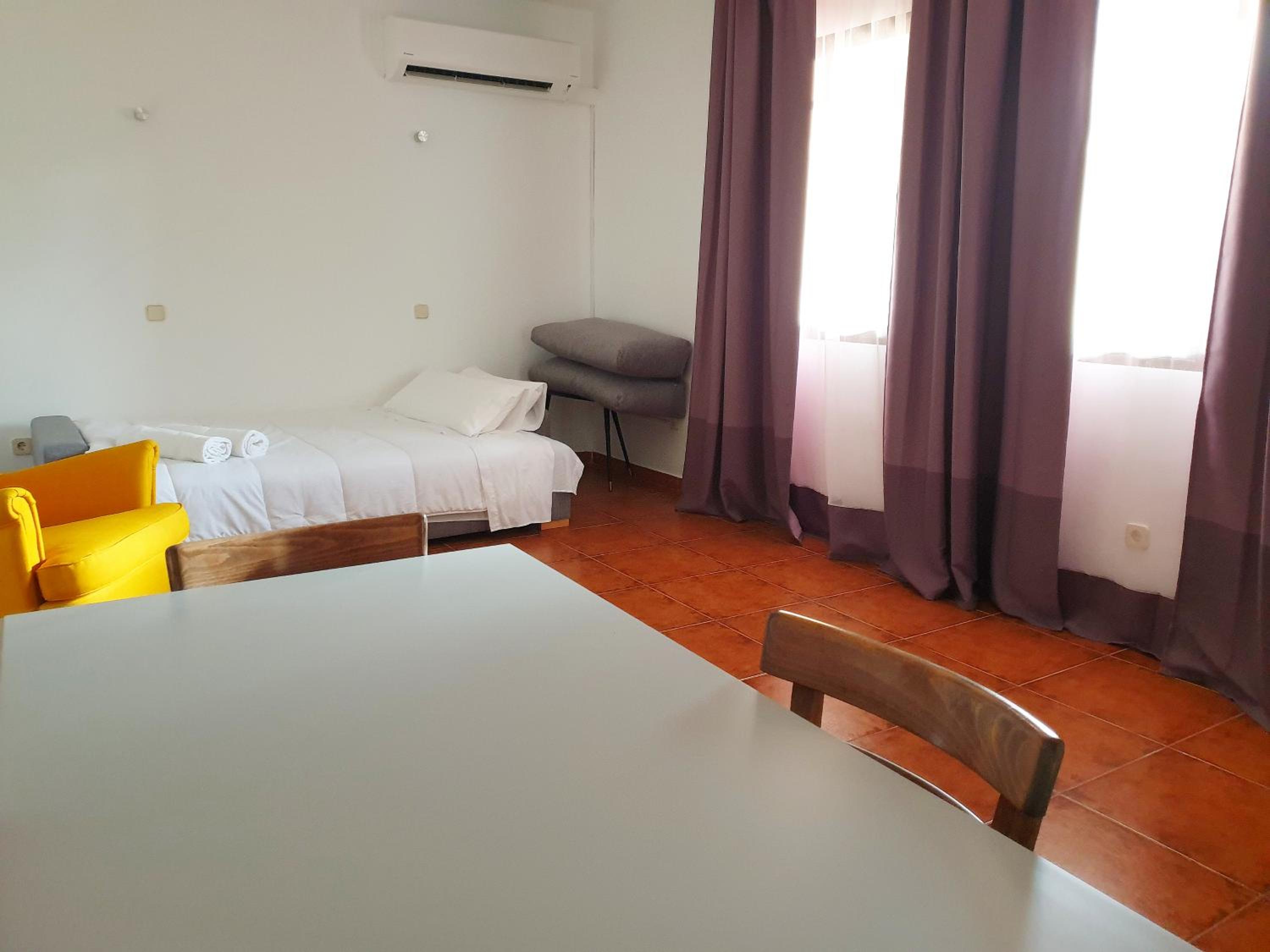 Studio with Sofa Bed - Photo 14