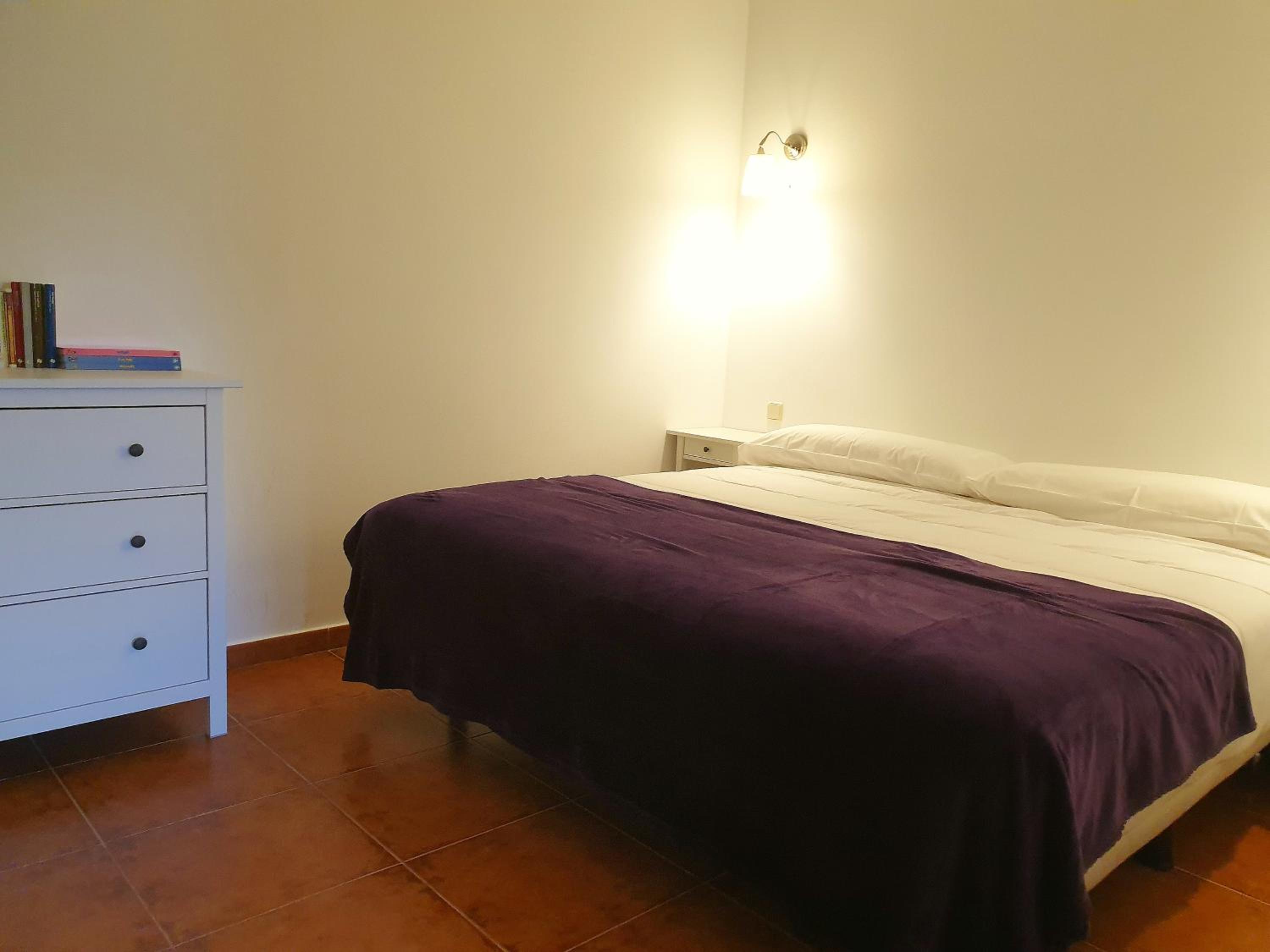 Studio with Sofa Bed - Photo 8