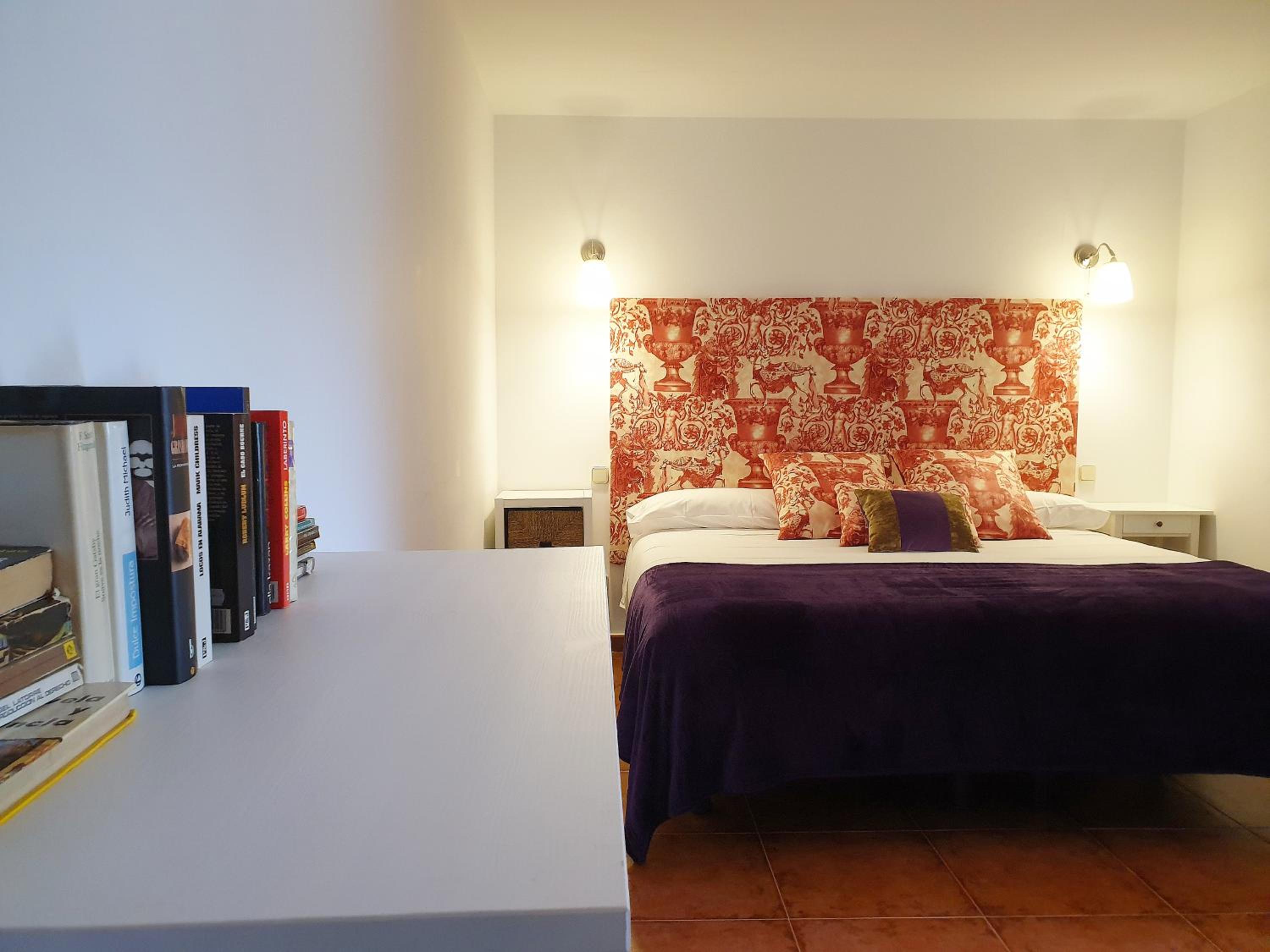 Studio with Sofa Bed - Photo 11