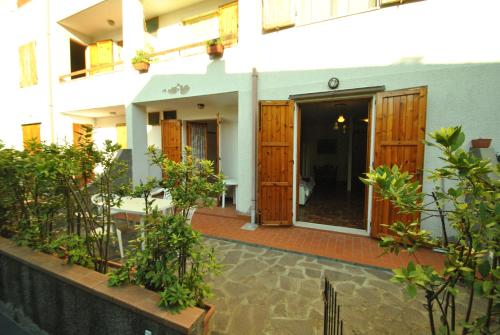One-Bedroom Apartment - Ground Floor photo 2