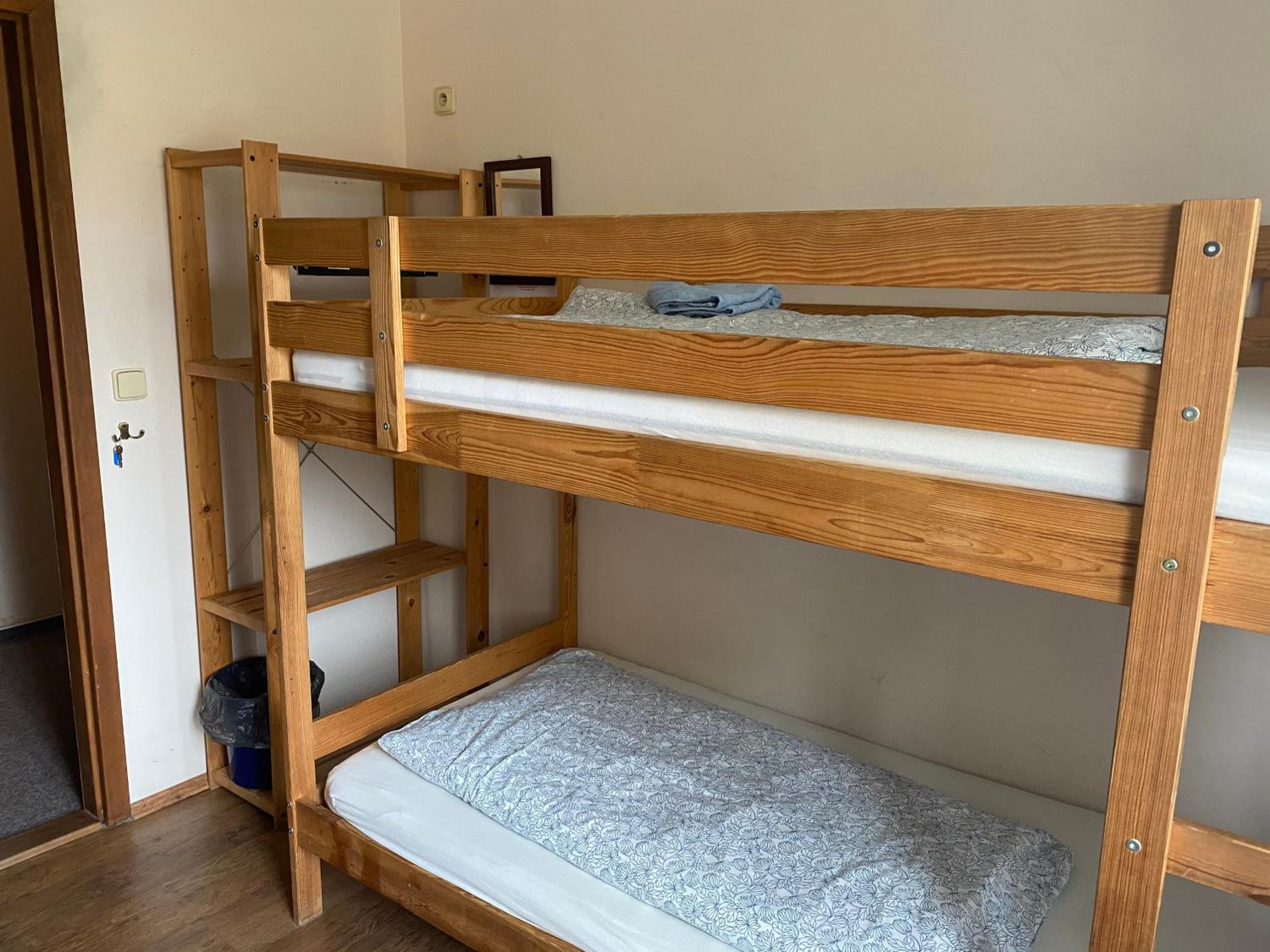 Economy Quadruple Room with Shared Bathroom photo 2