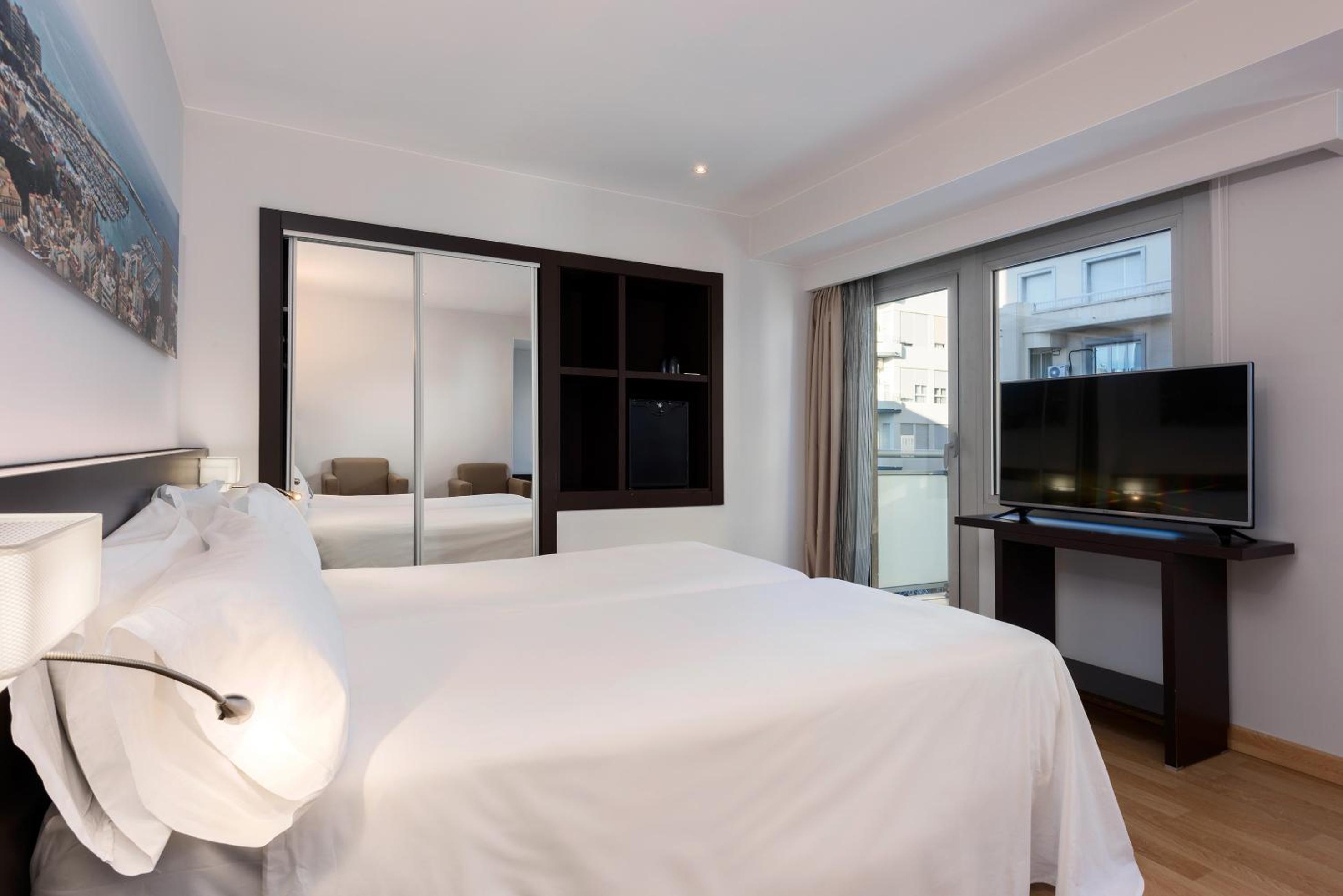 Superior Room thumbnail 6
