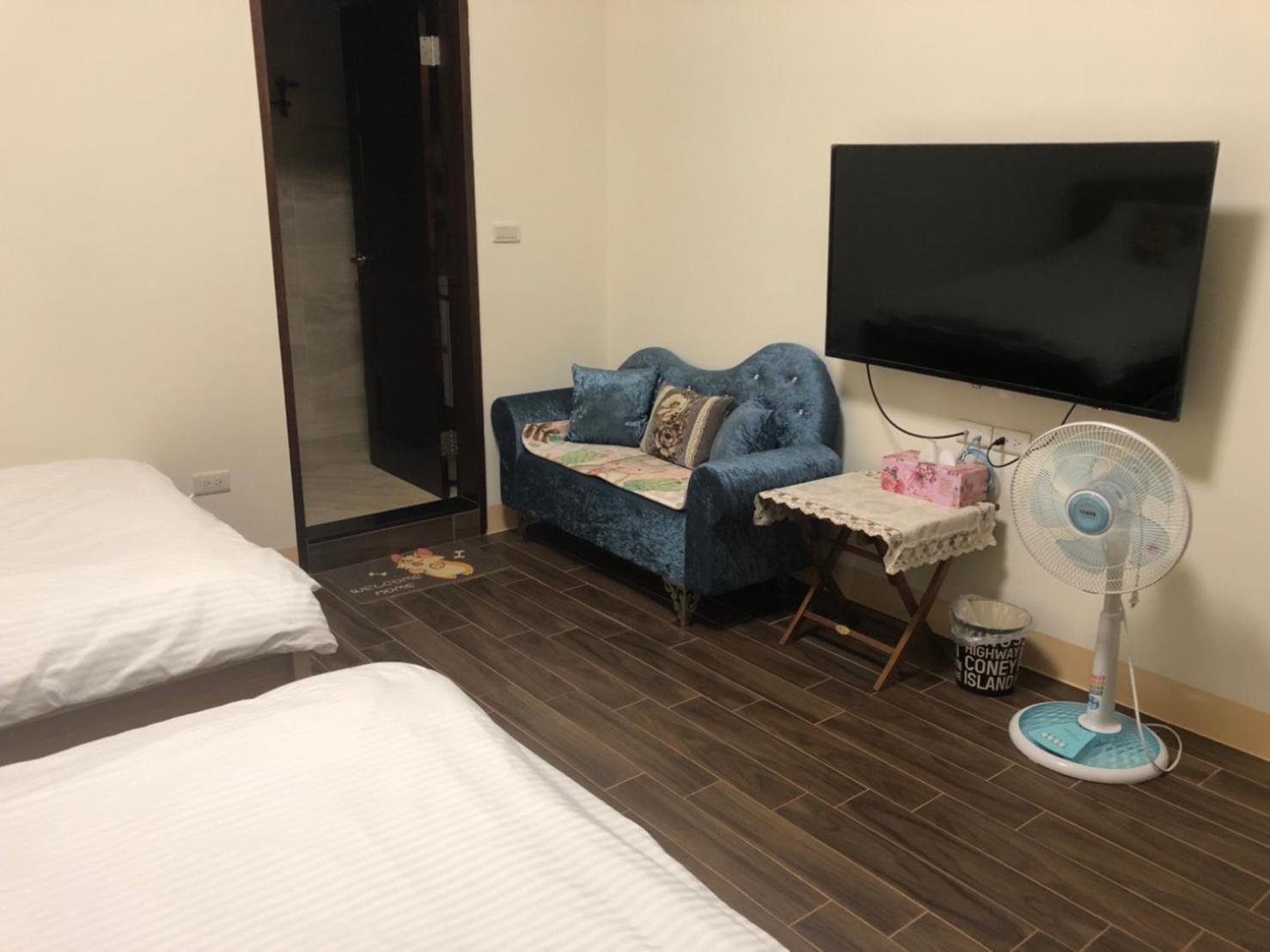 Triple Room with Bath photo 3