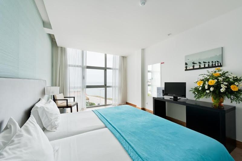 Quarto Duplo com Vista Parcial para o Mar