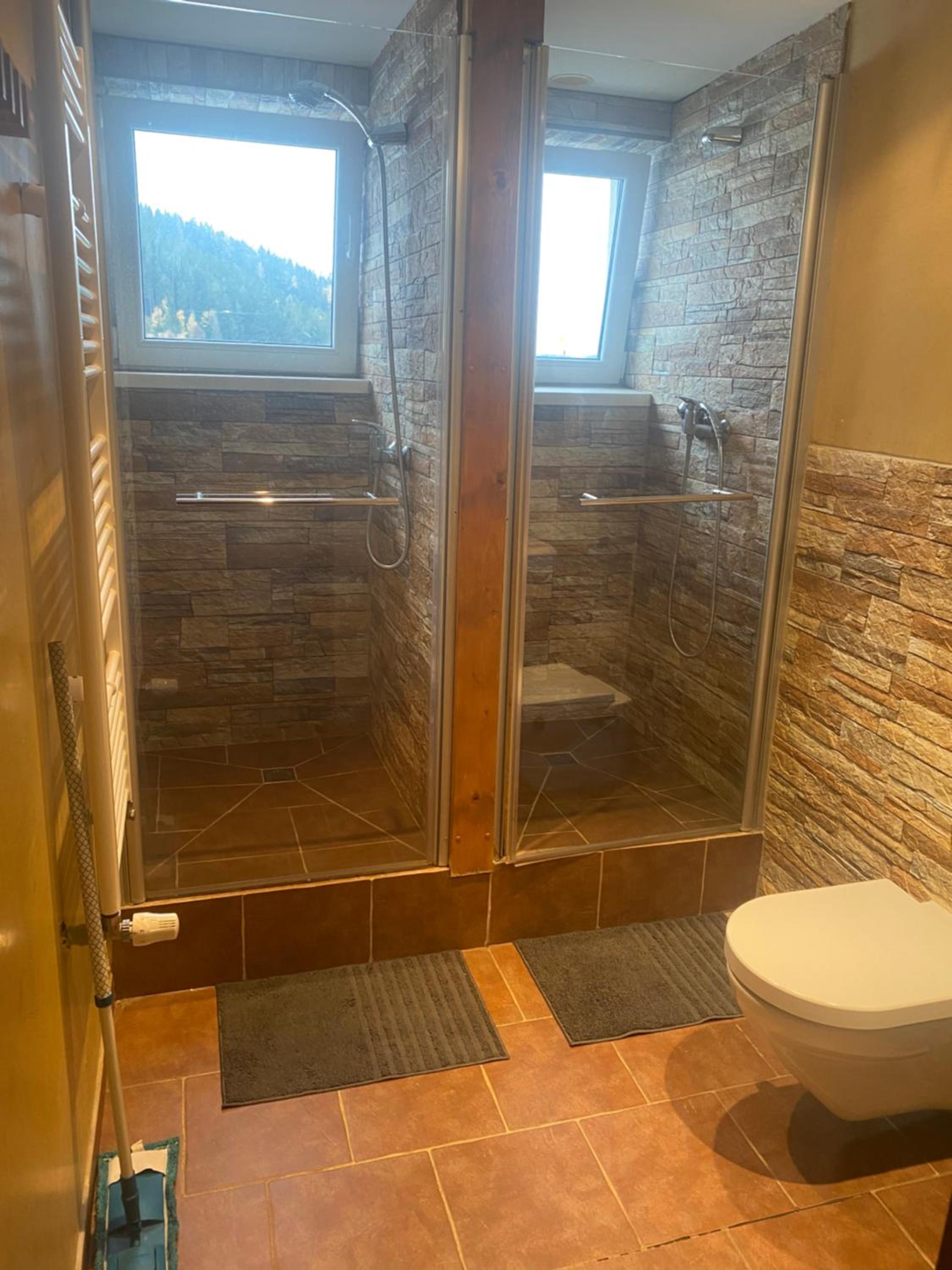 Quadruple Room with Shared Bathroom photo 2