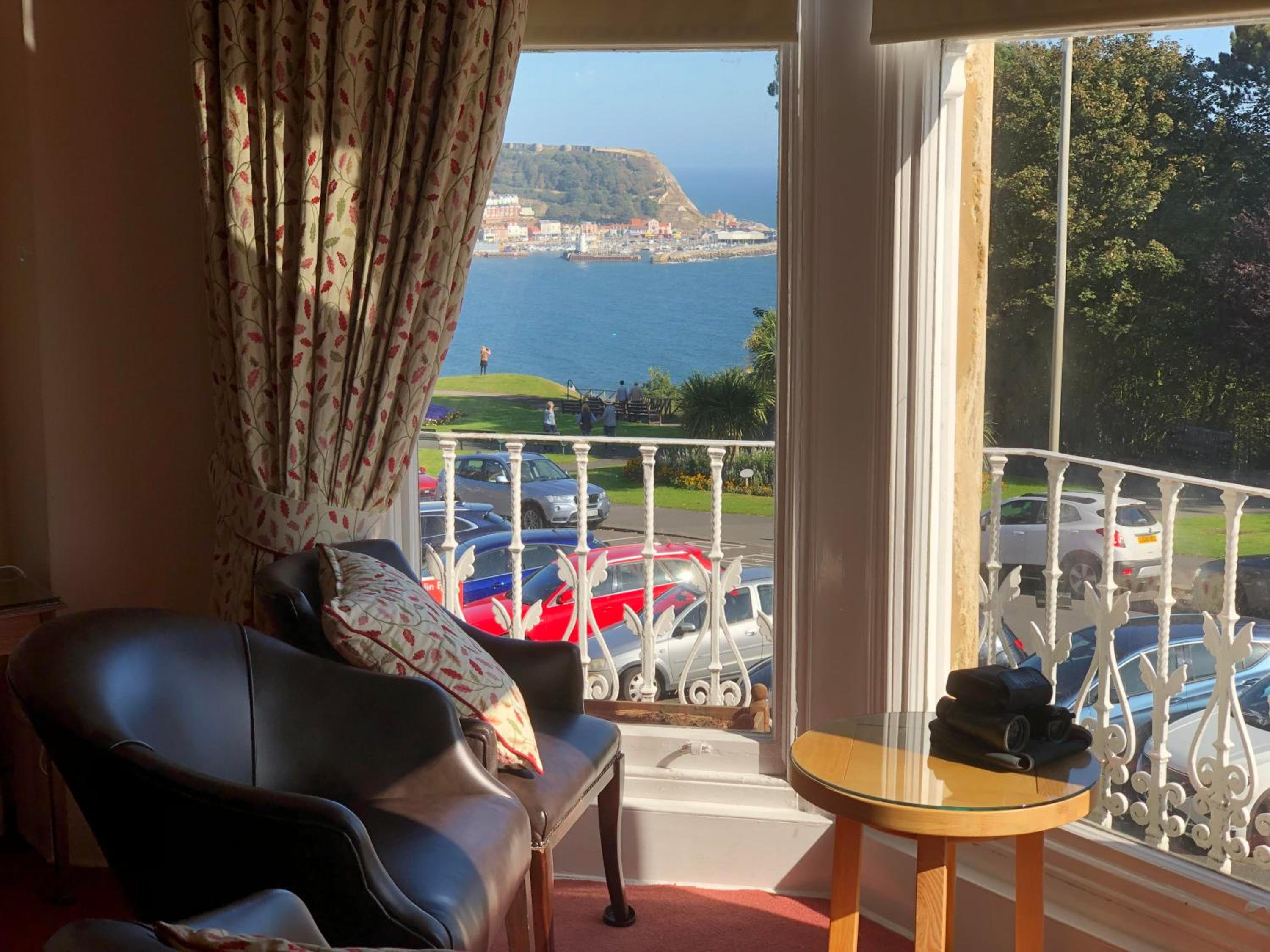 Oak Apartment with Sea View photo 3