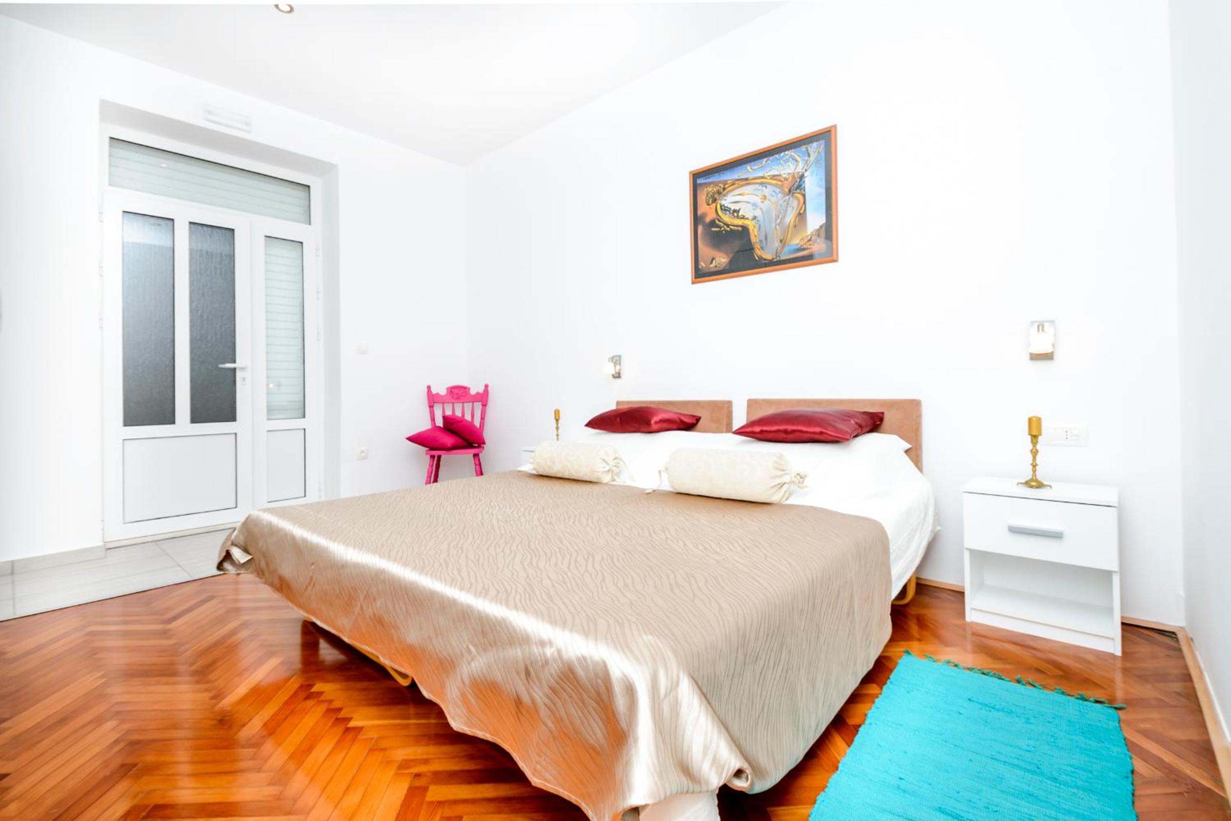 One-Bedroom Apartment with Terrace