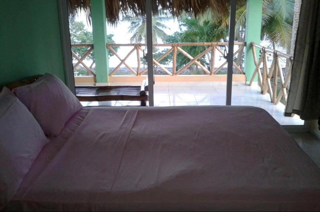 Villa - Frente a la Playa