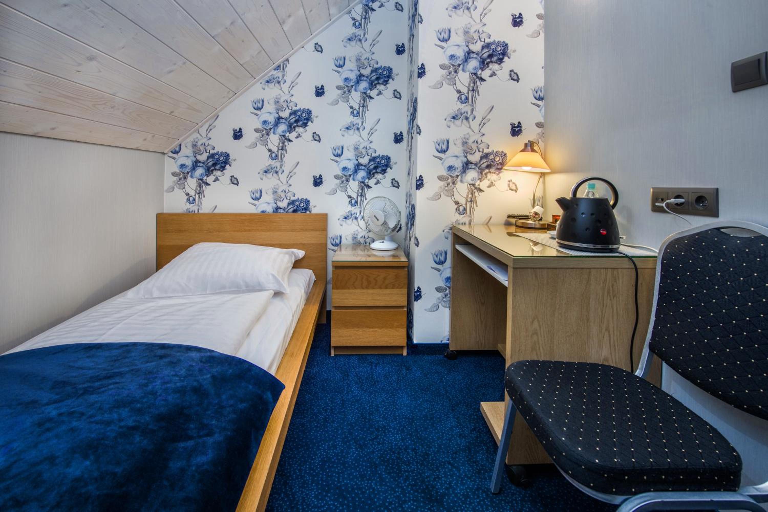 Single Room photo 3