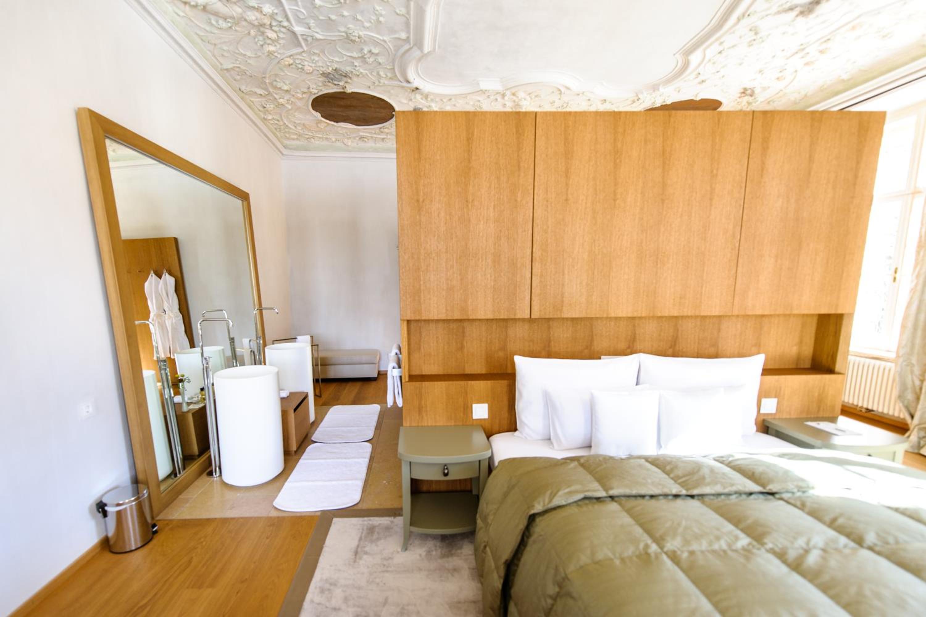 Deluxe Suite photo 3