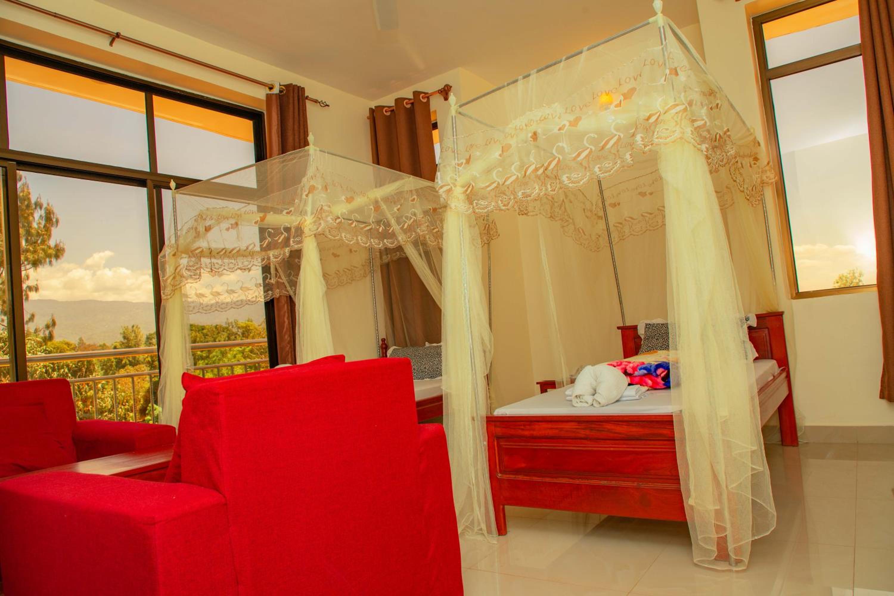 Budget Twin Room - Photo 2