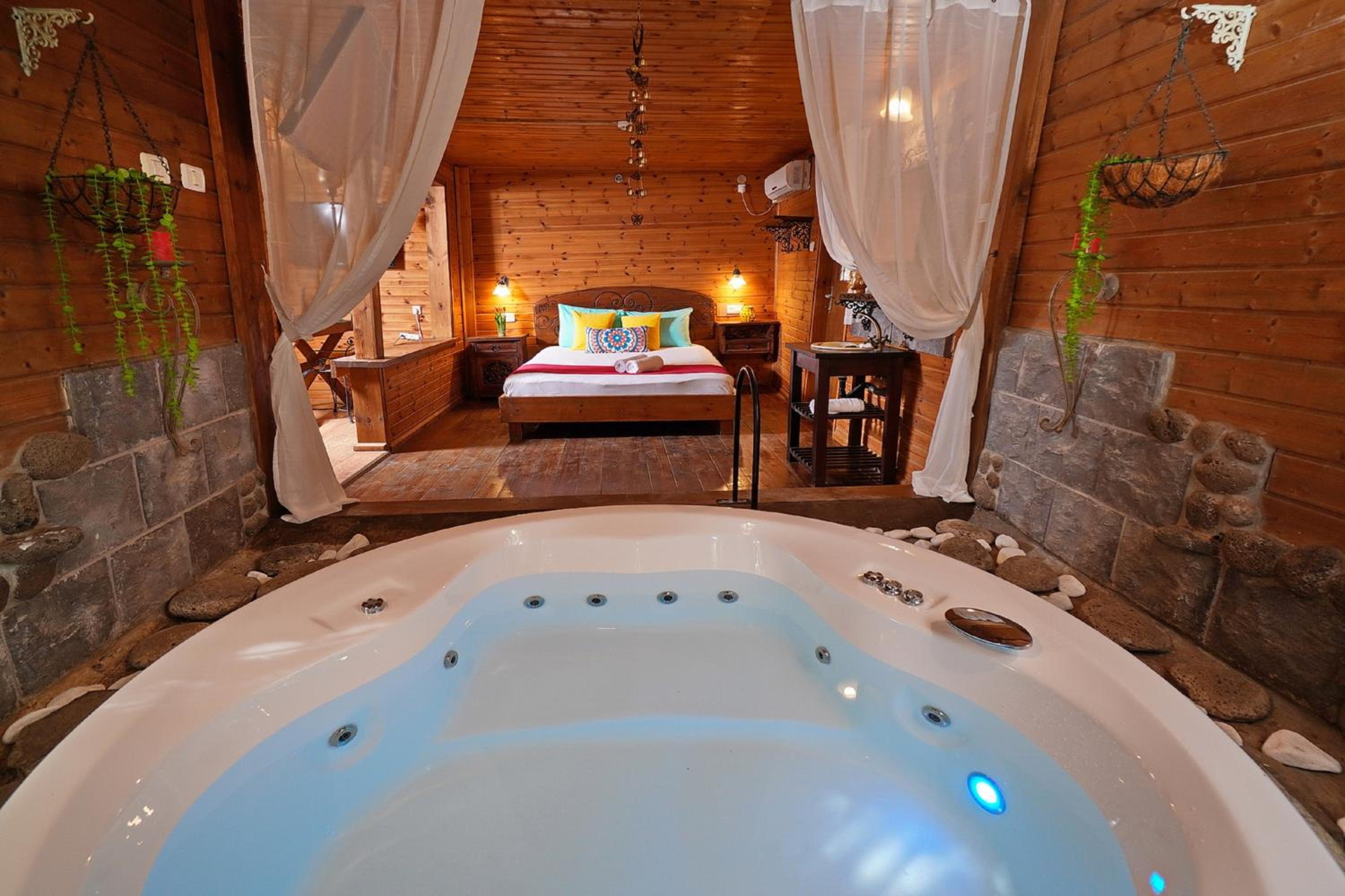 Suite With Spa Bath