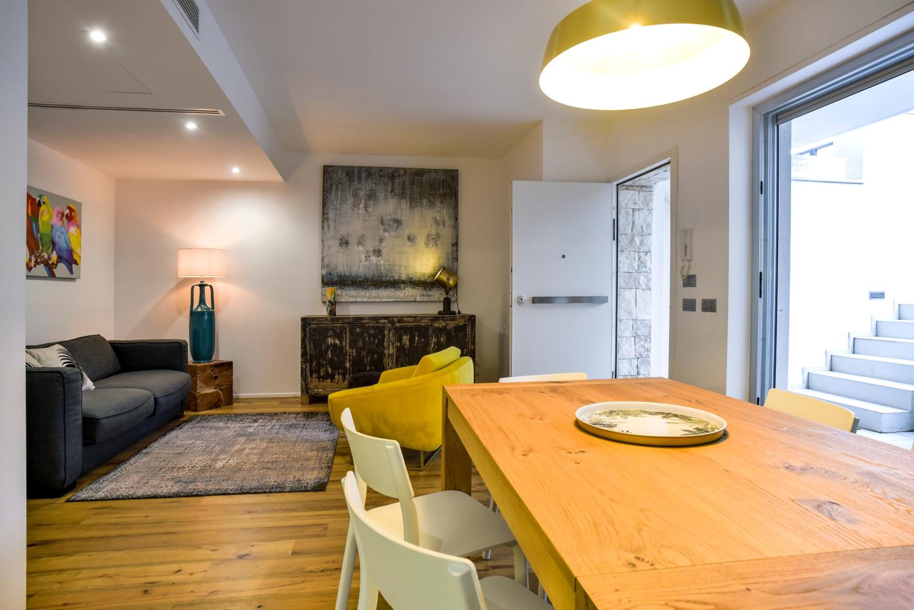 Two-Bedroom Apartment - Photo 7