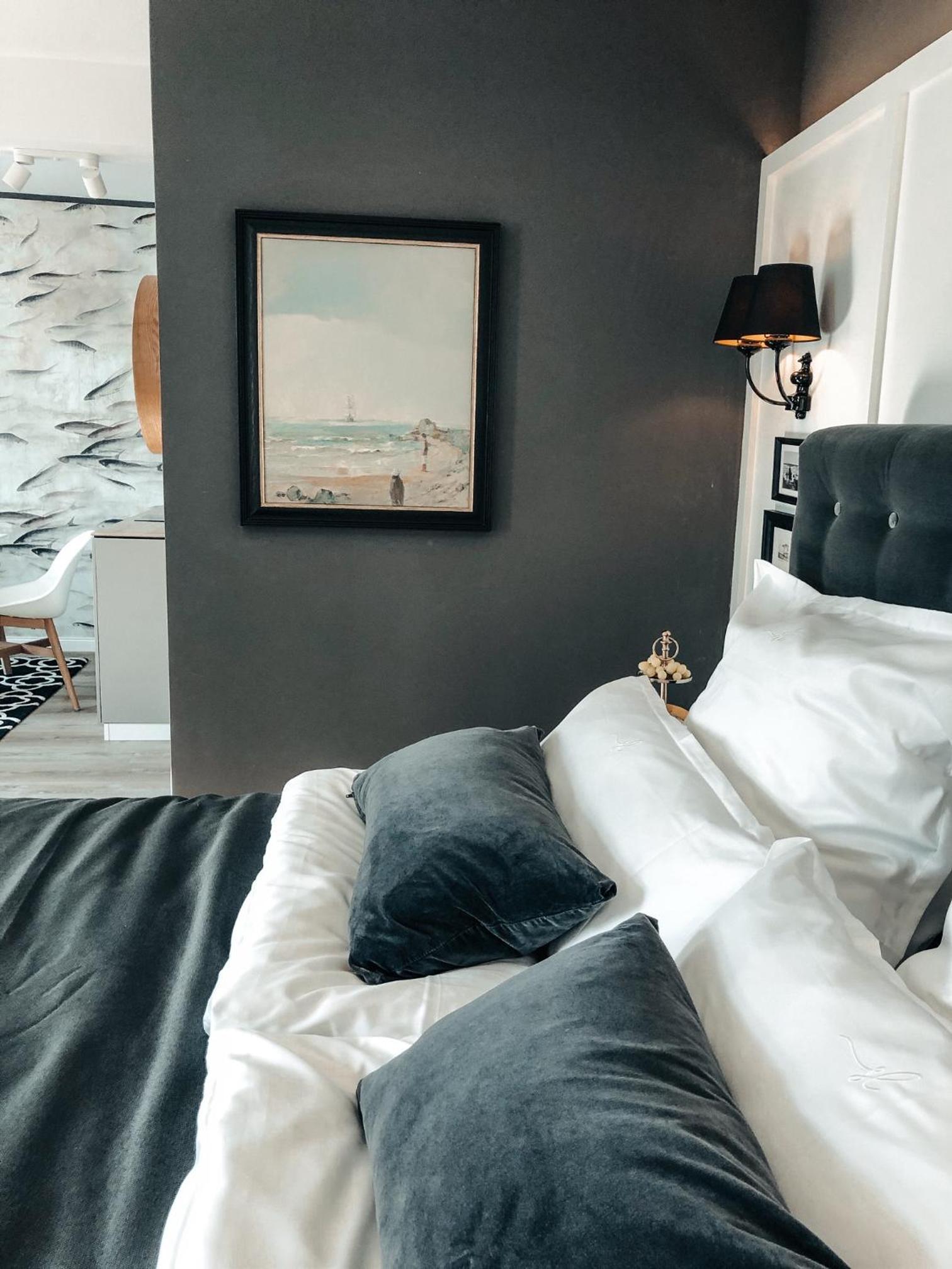 One-Bedroom Apartment - Photo 18