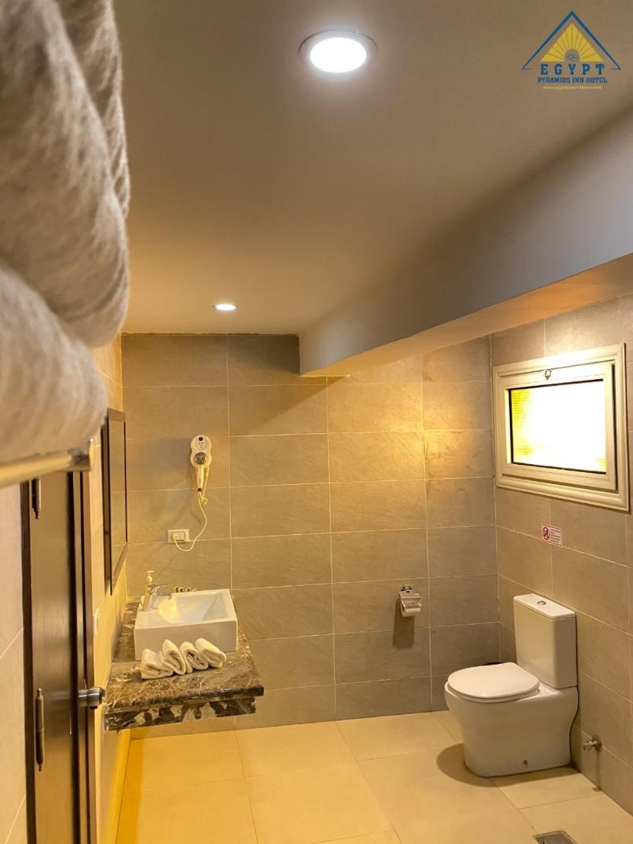 King Suite with Balcony and Pyramid View - Photo 6