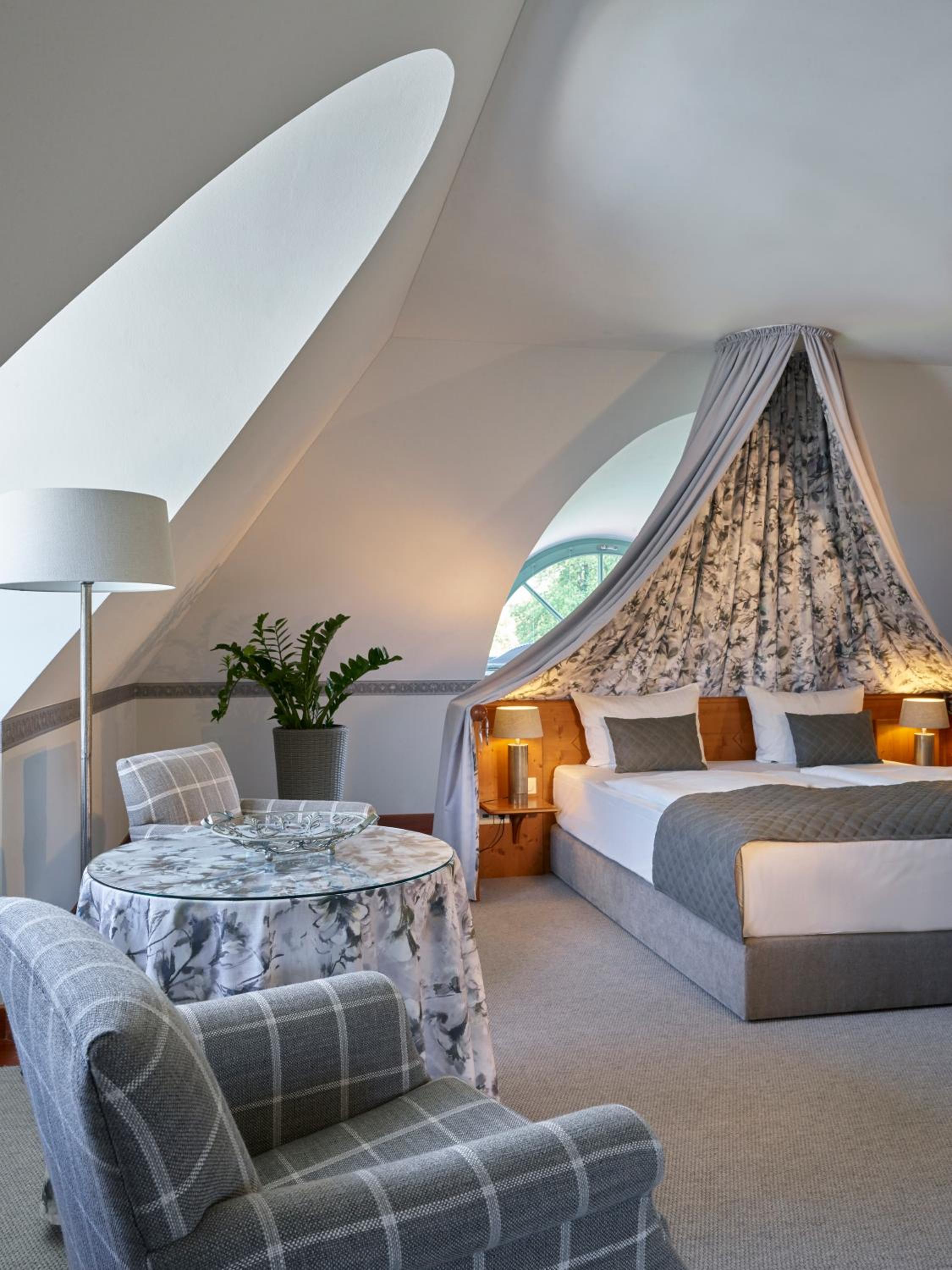 Romantic Suite - Photo 6