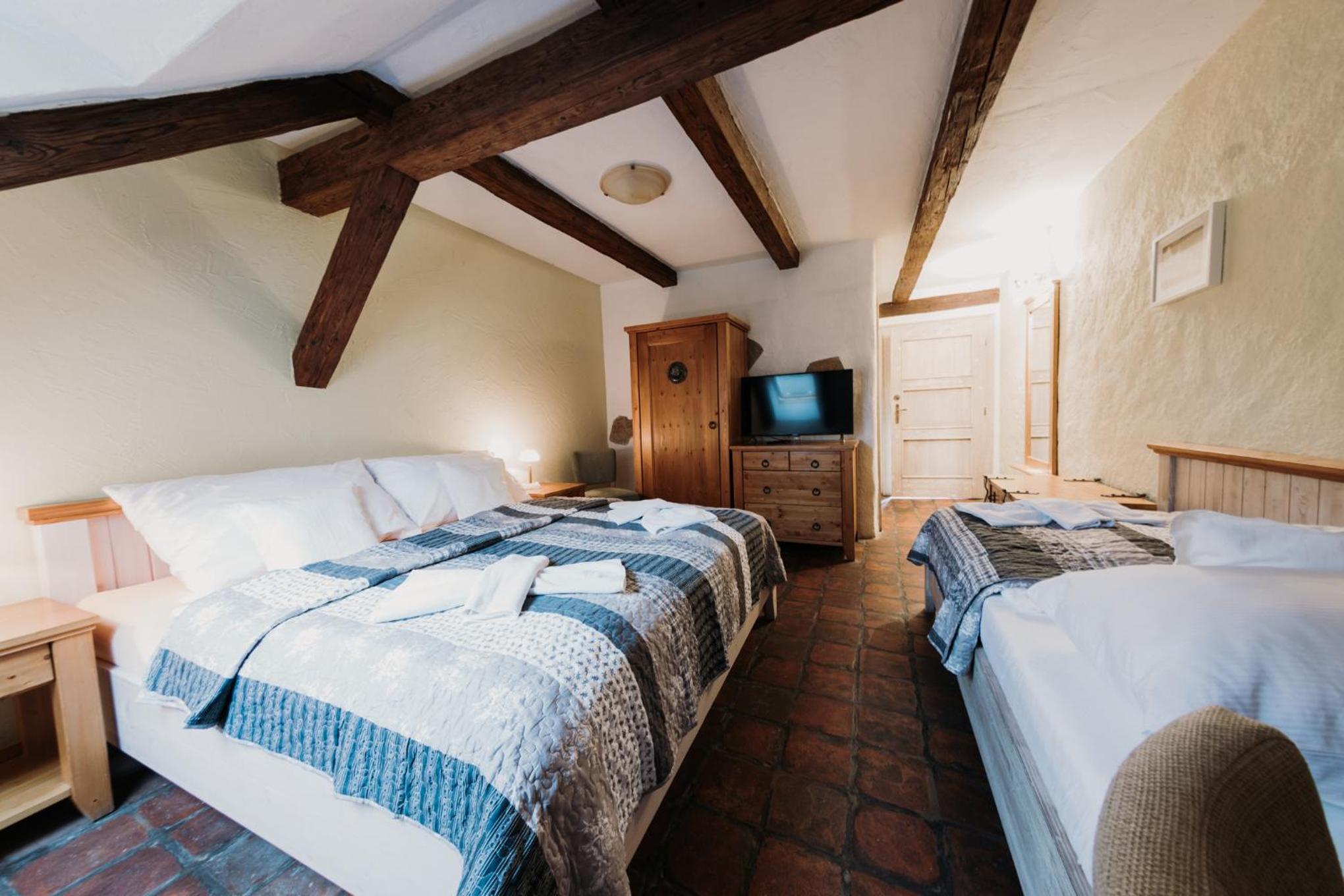 Triple Room - Photo 7