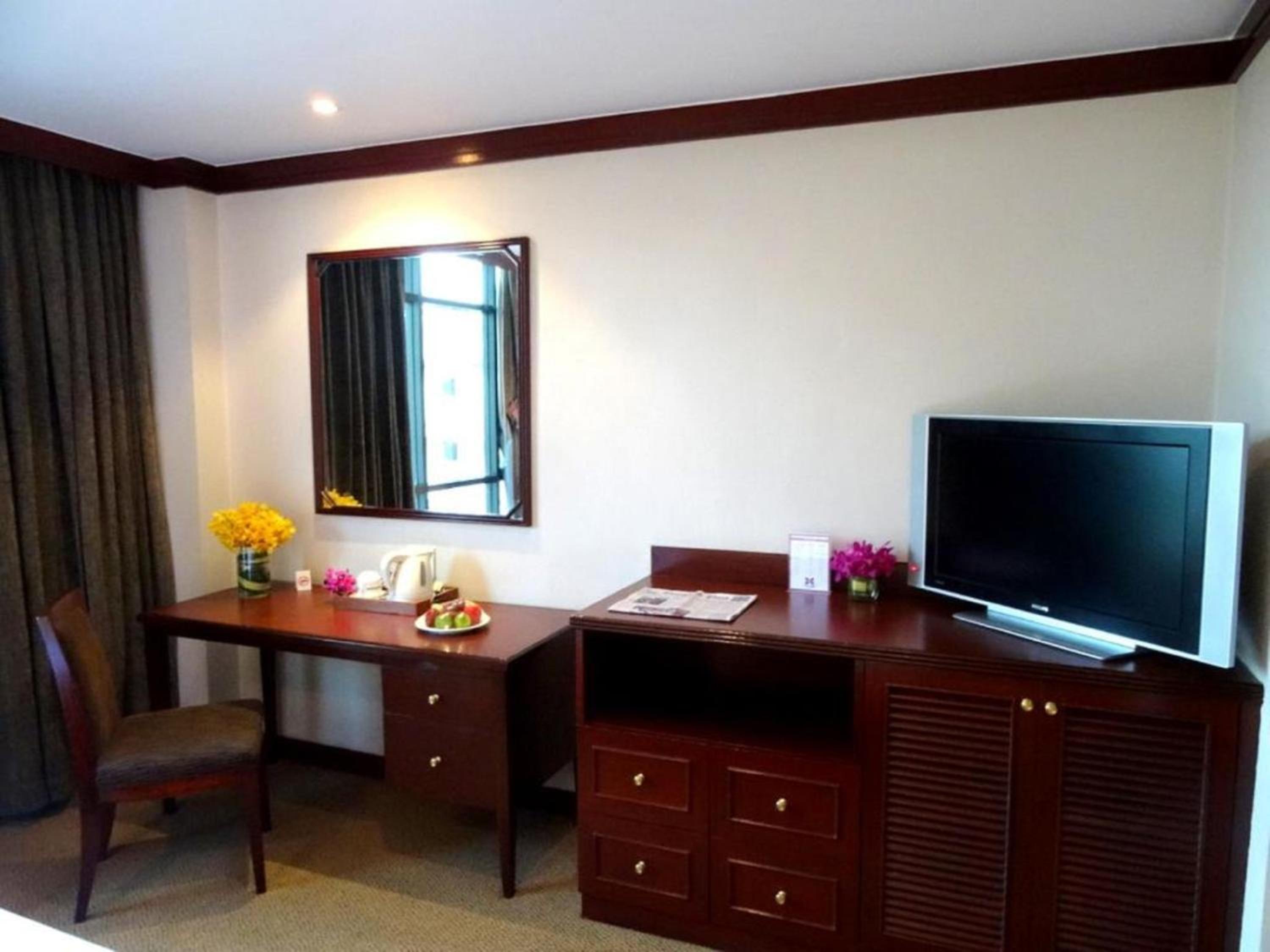 Apartment photo 2