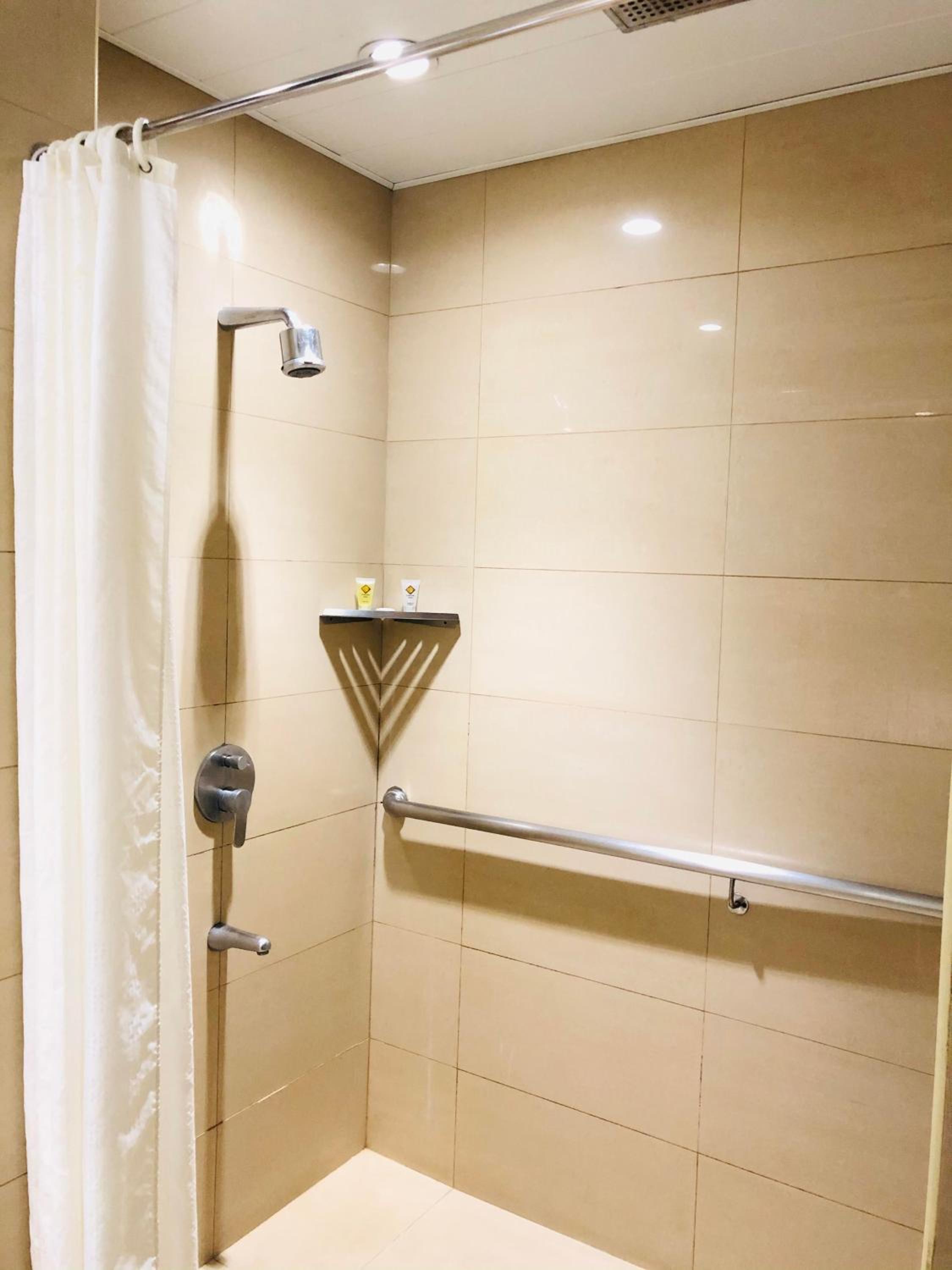 Double Room - Disability Access - Photo 3