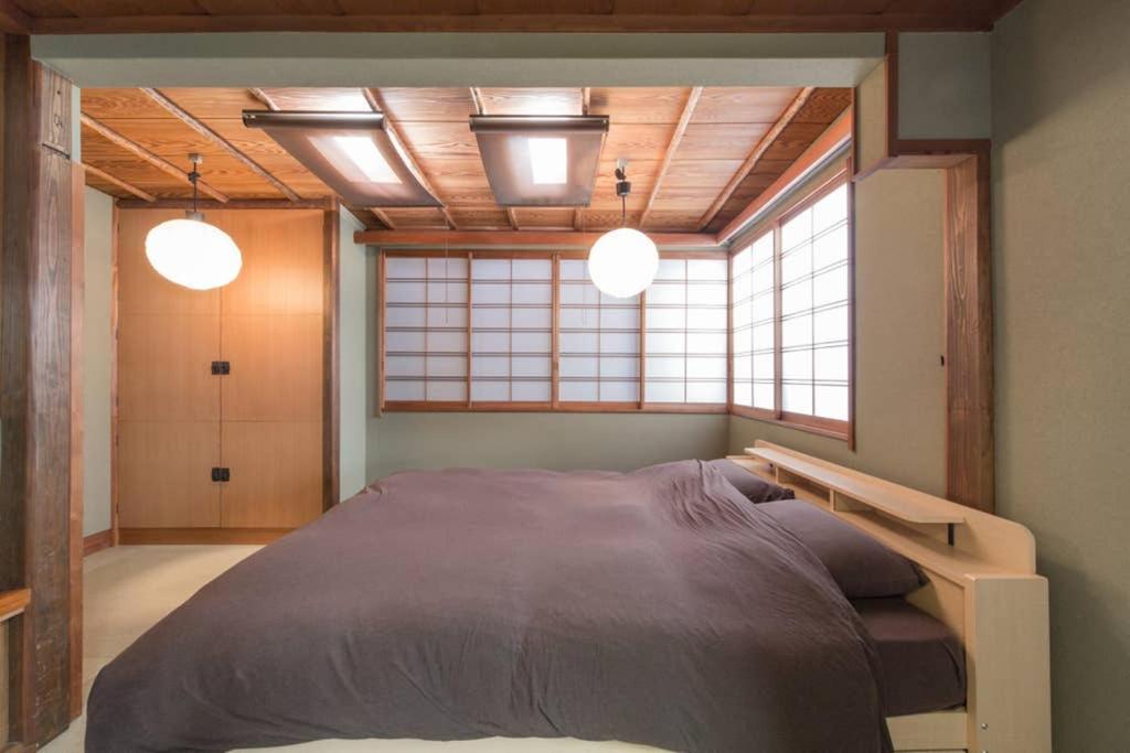 Two-Bedroom House - Photo 38