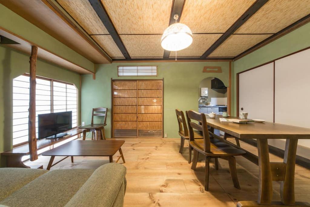 Two-Bedroom House - Photo 24