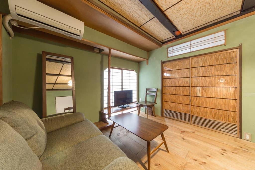 Two-Bedroom House - Photo 19