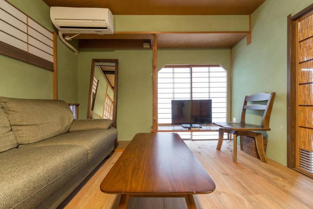 Two-Bedroom House - Photo 13