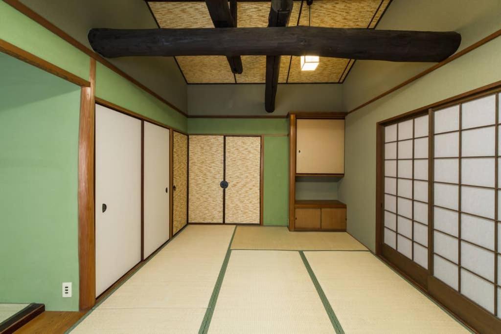 Two-Bedroom House - Photo 8