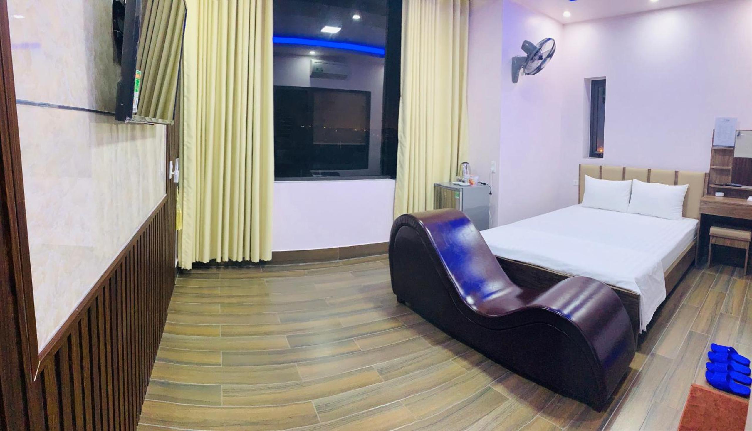 Deluxe Double Room with Bath photo 3