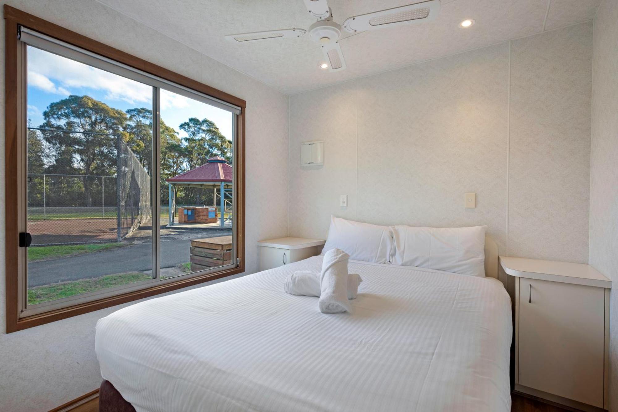 Standard 2 Bedroom Cabin - Photo 3