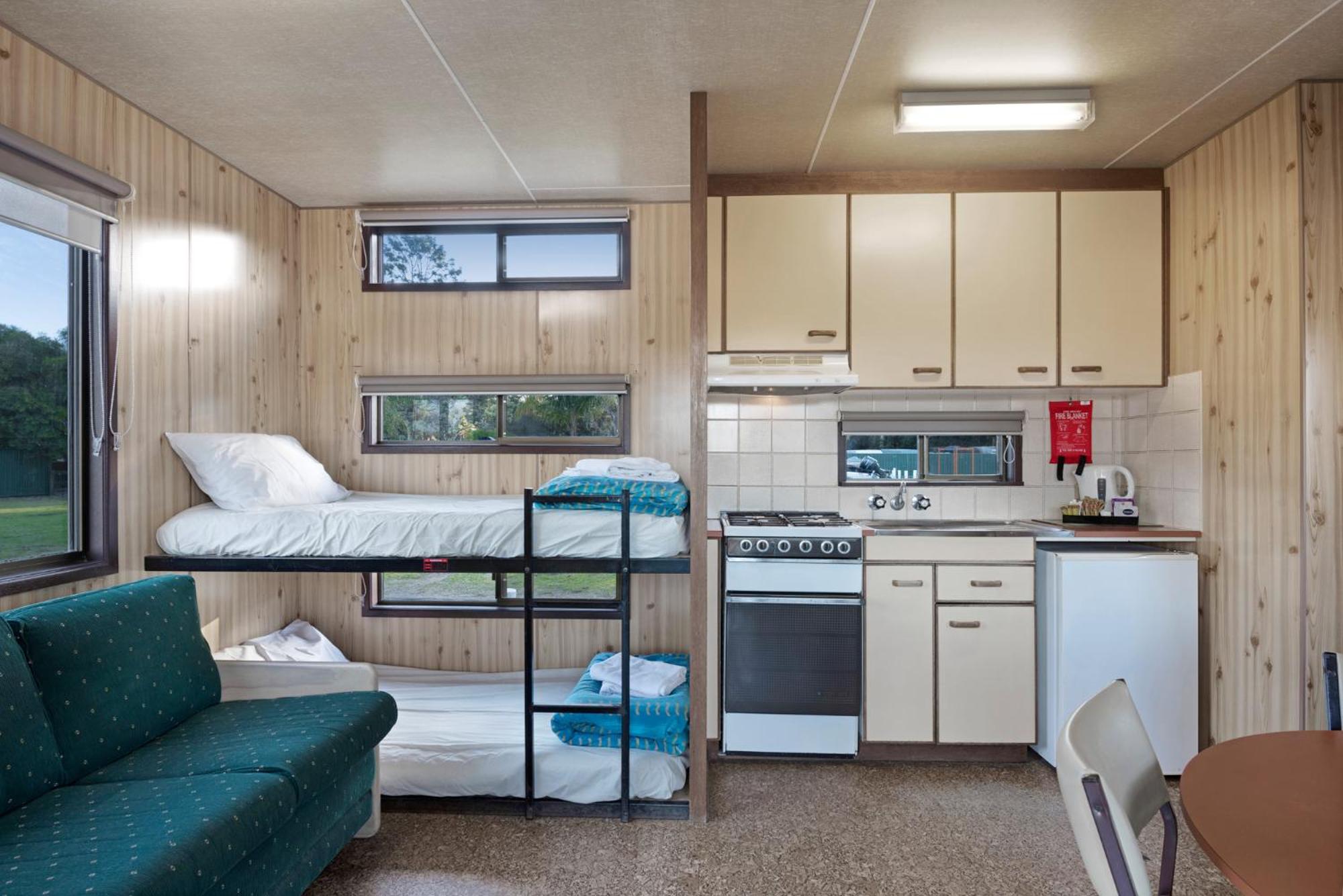 Economy Studio Cabin - Photo 6
