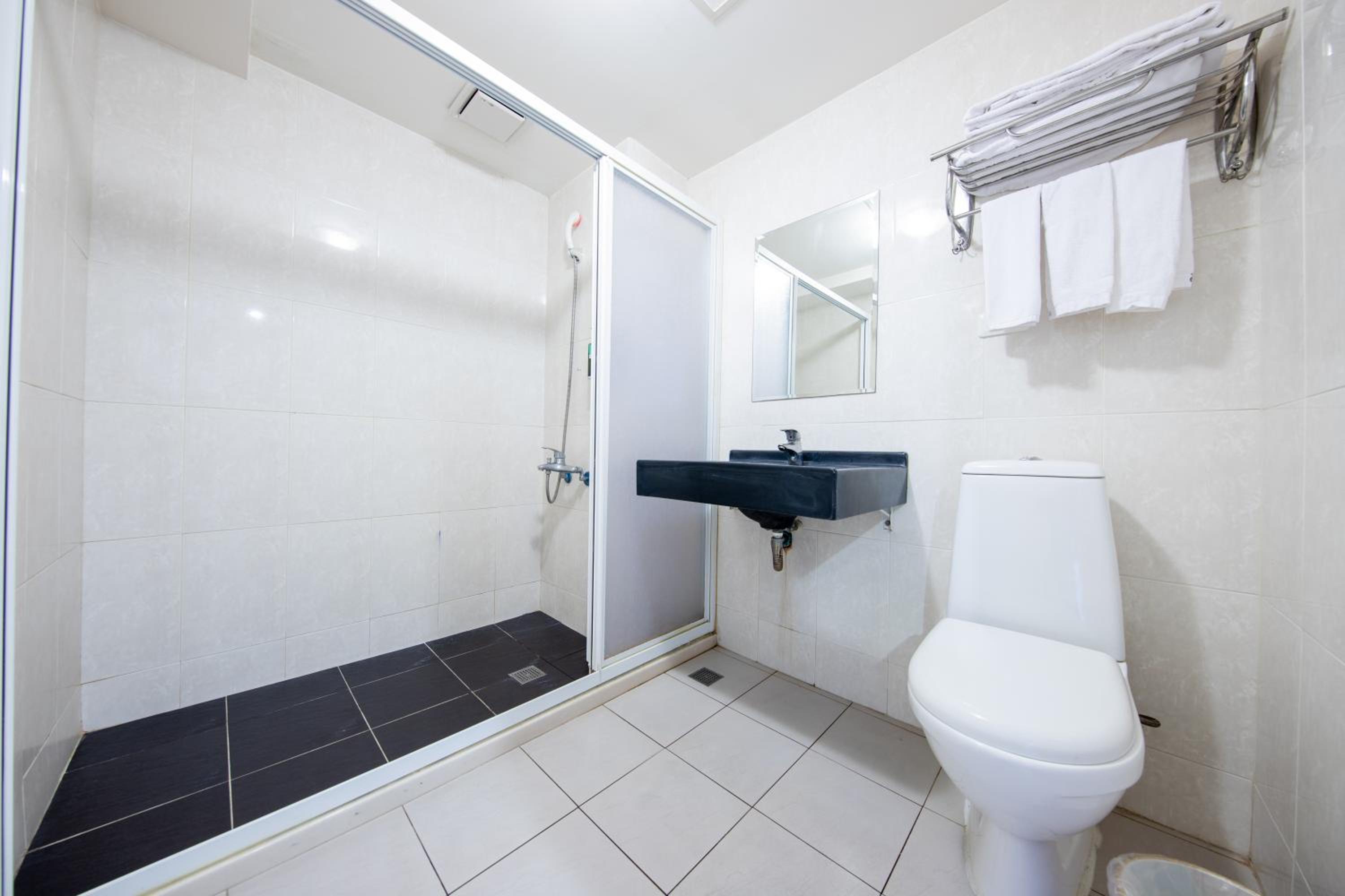 Standard Triple Room - Photo 22