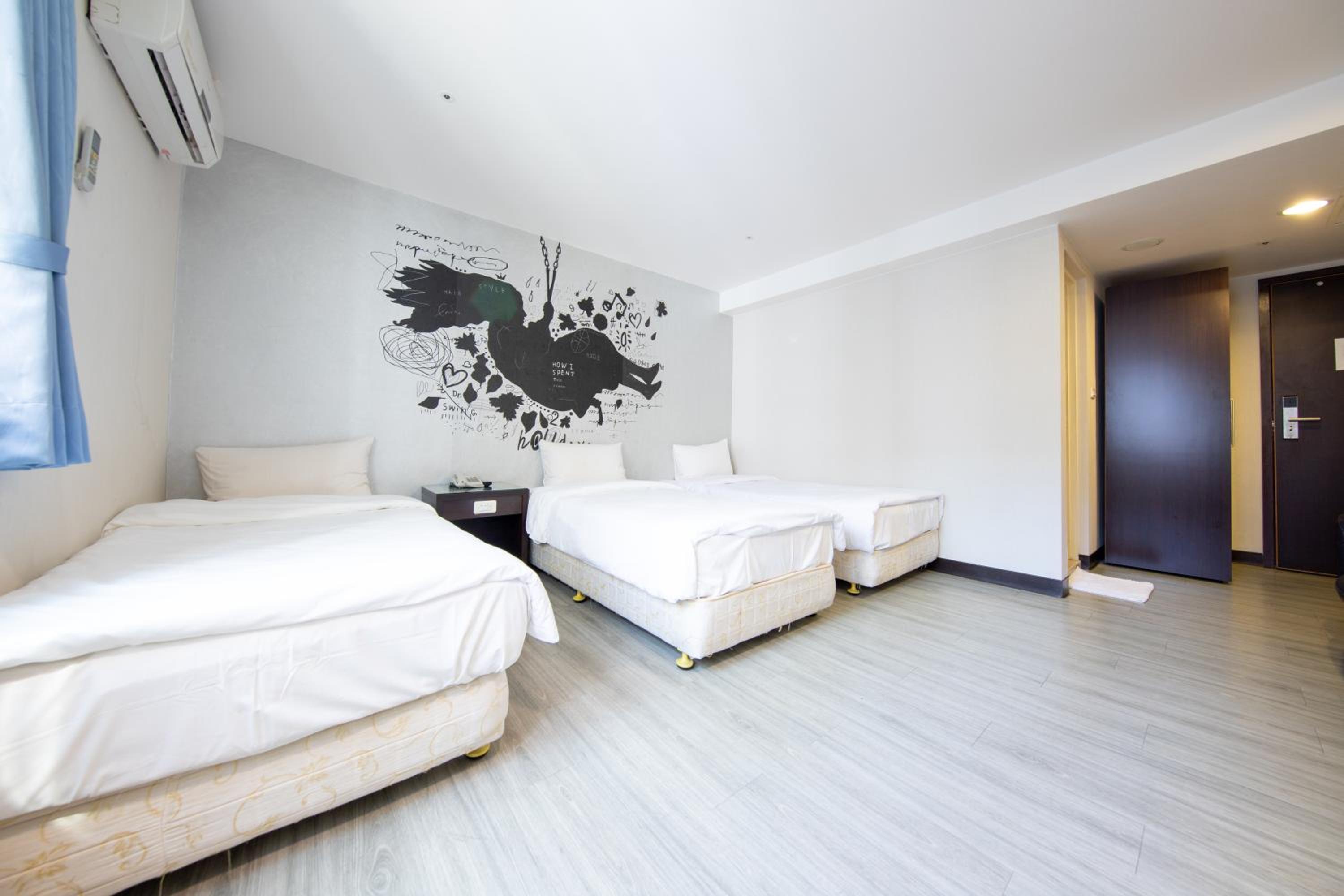 Standard Triple Room - Photo 5