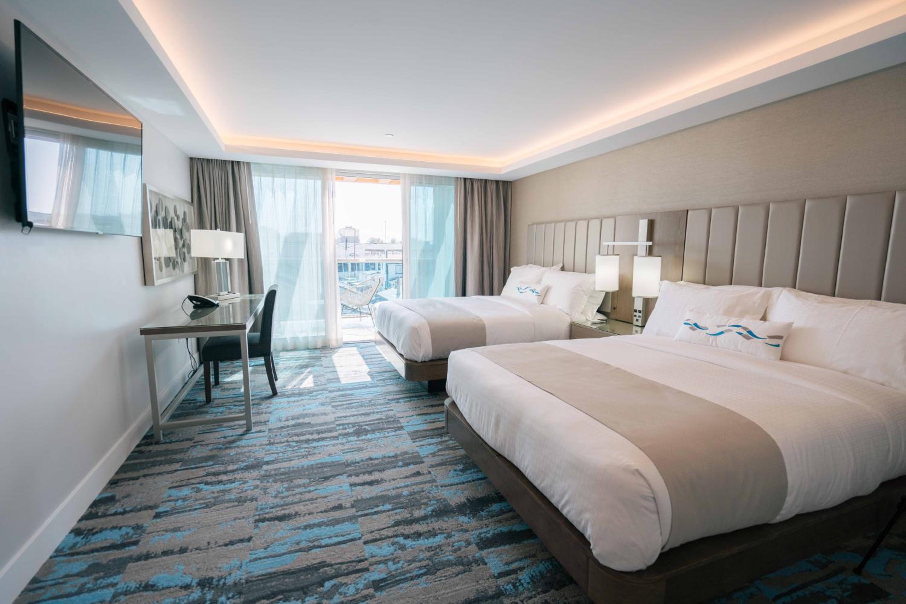 Deluxe Double Room with Balcony - Photo 1