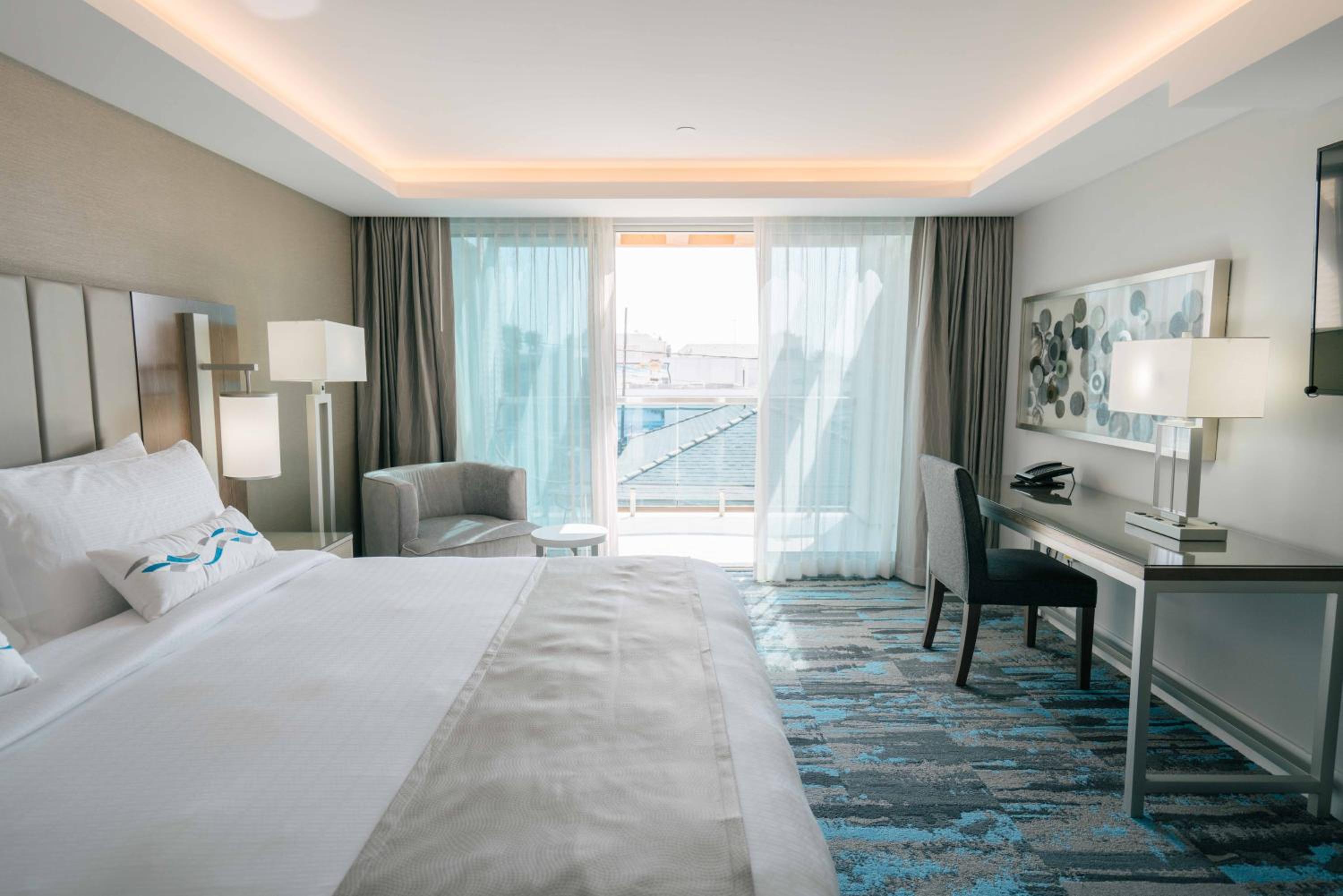 Superior King Room - Photo 4