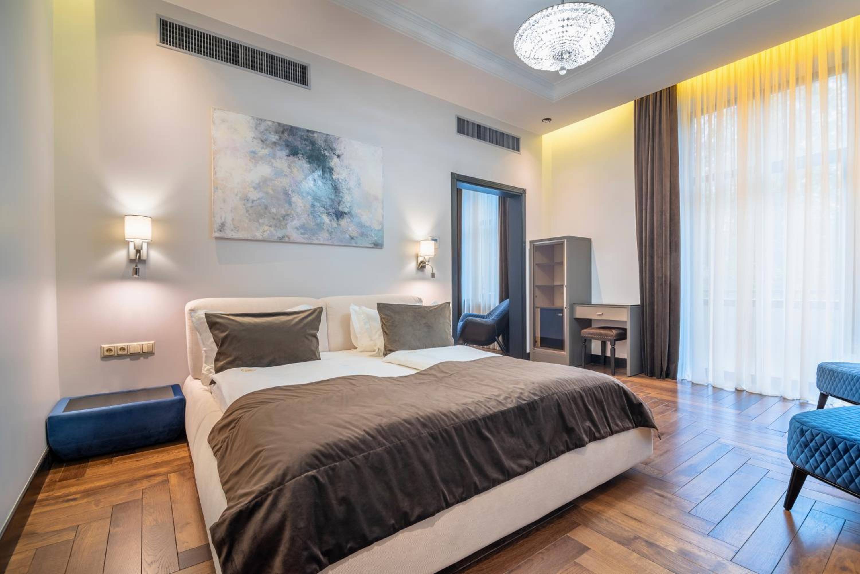 Deluxe Junior Suite