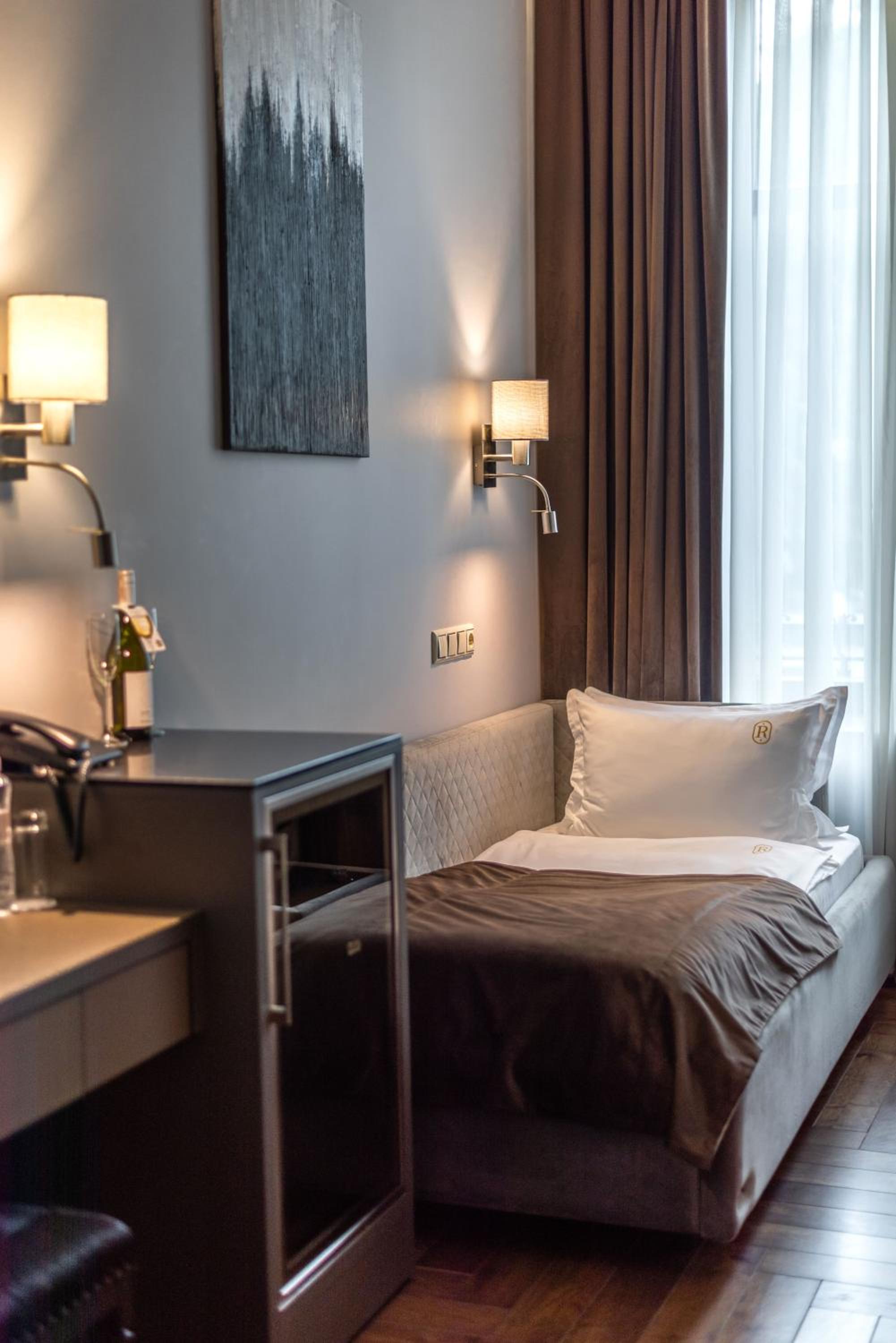 Standard Single Room