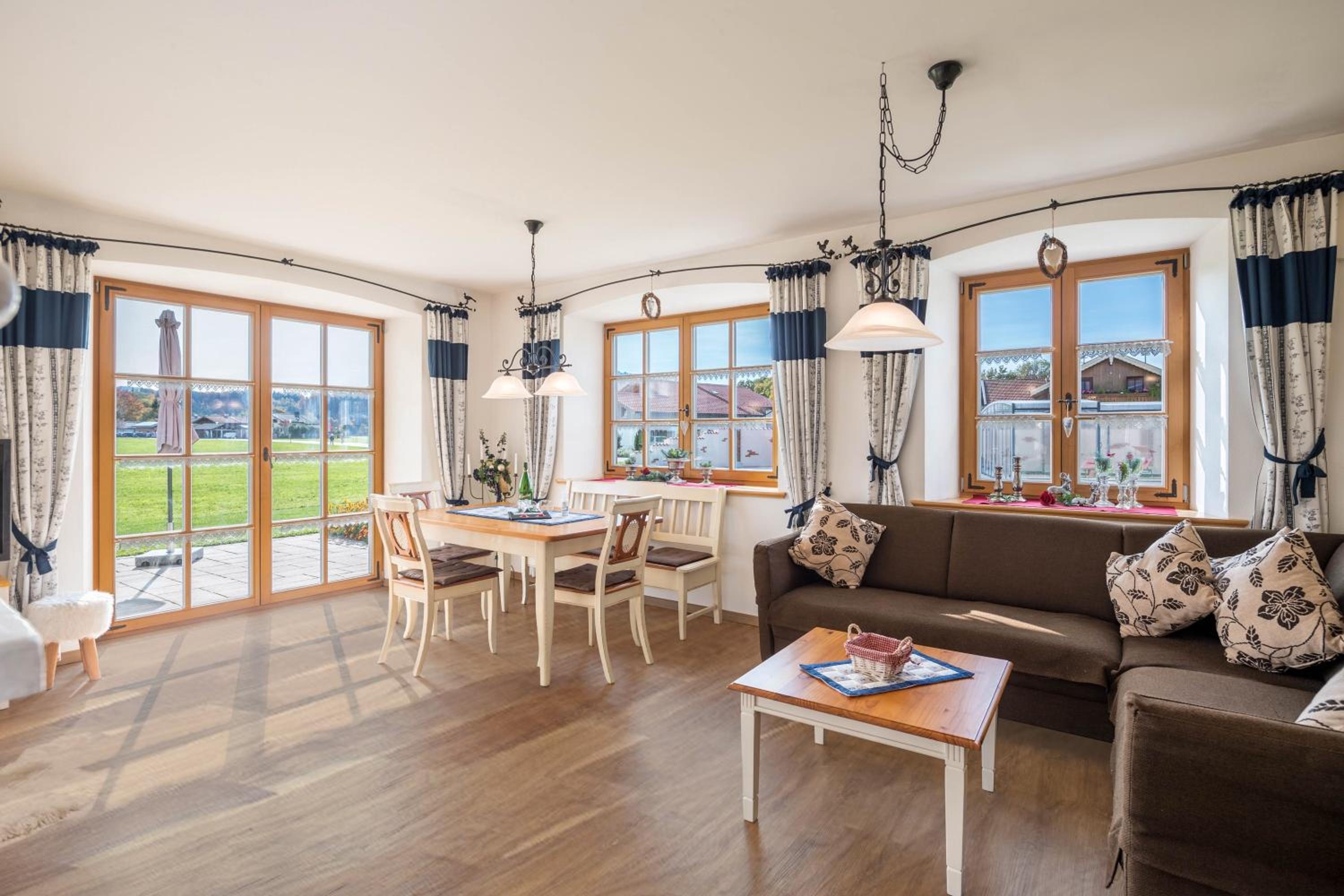 Two-Bedroom Apartment with Mountain View