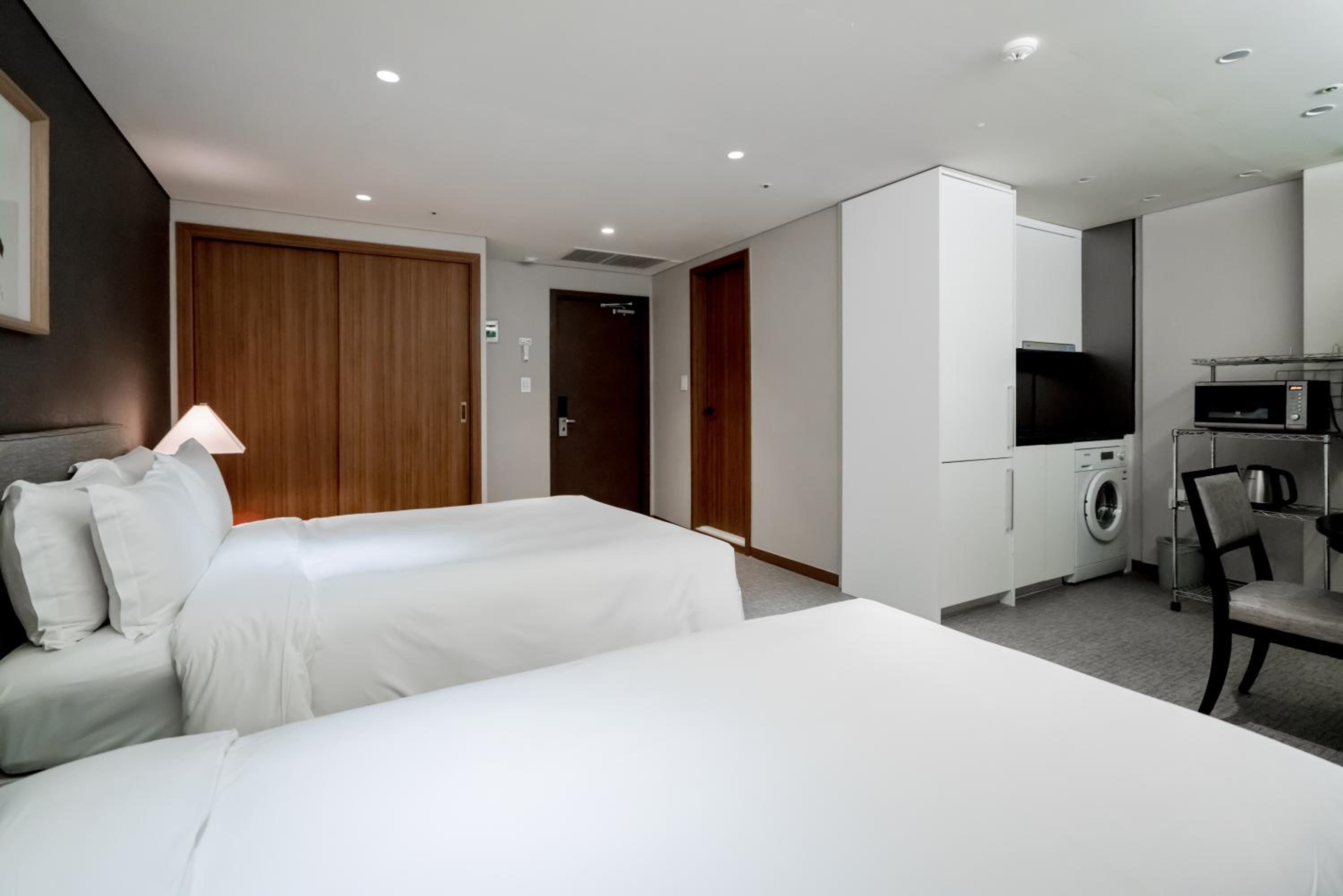 Executive Triple Room - No View - Photo 4