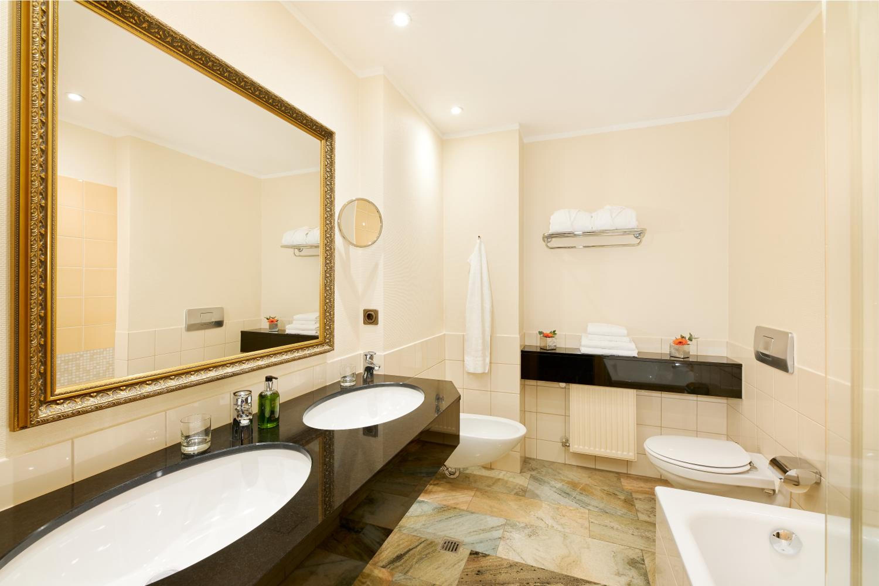 Deluxe Single Room photo 3