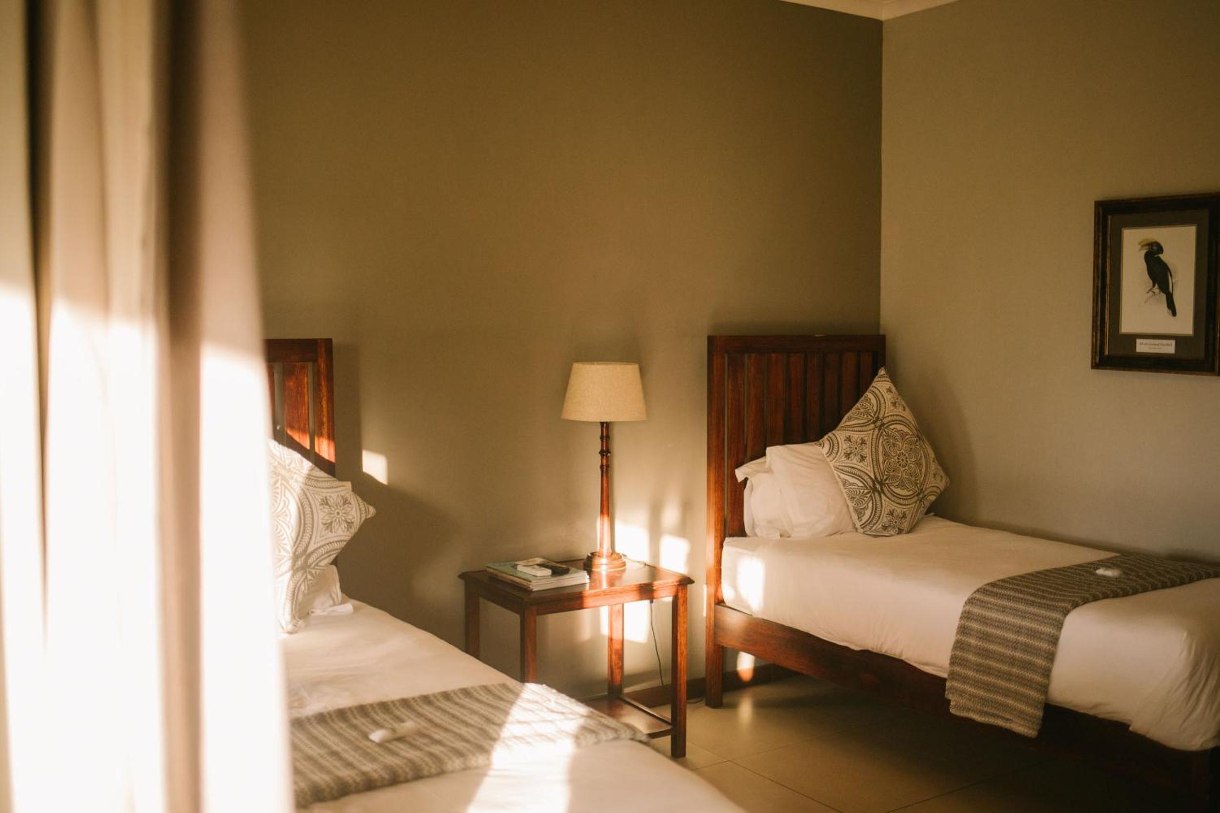 Luxury Double or Twin Room with Pool View photo 3