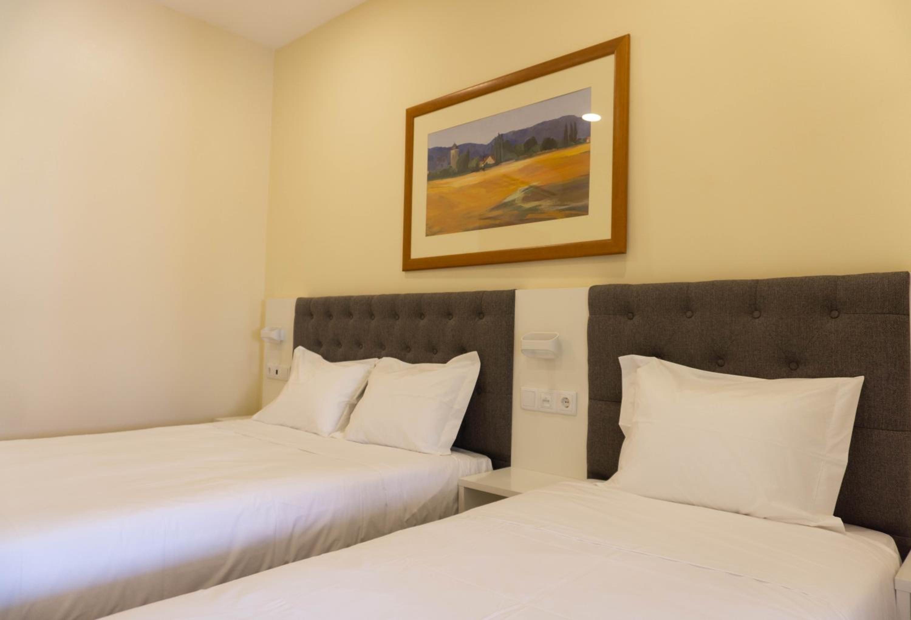 Double or Twin Room - Photo 1
