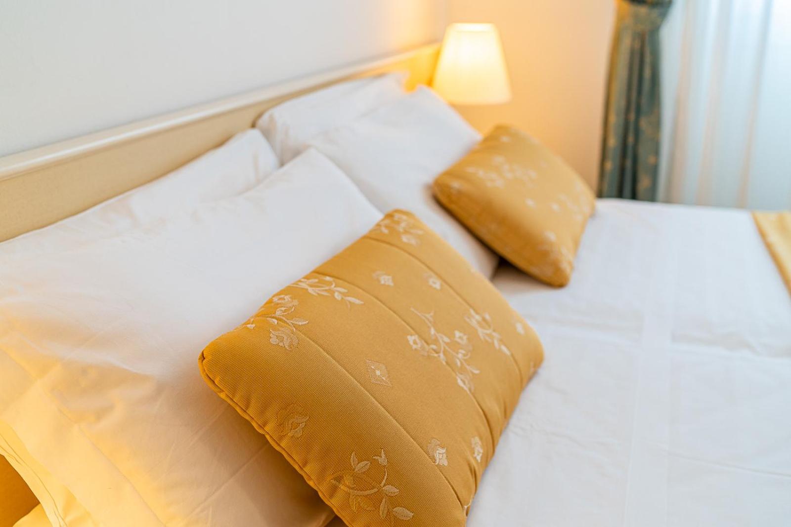 Standard Double Or Twin Room - Photo 1