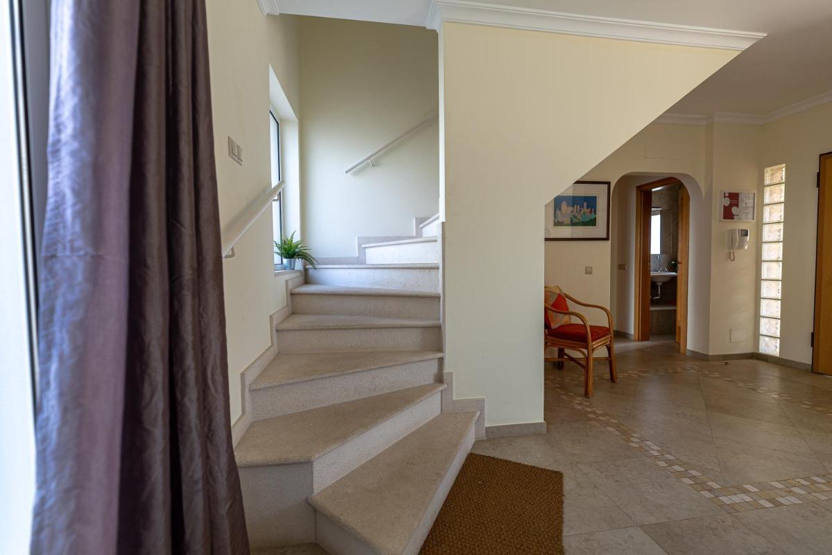 Villa photo 2